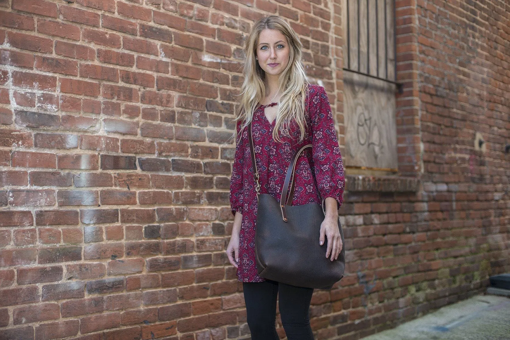 AVERY LEATHER TOTE BAG - MEDIUM - INDIGO BISON