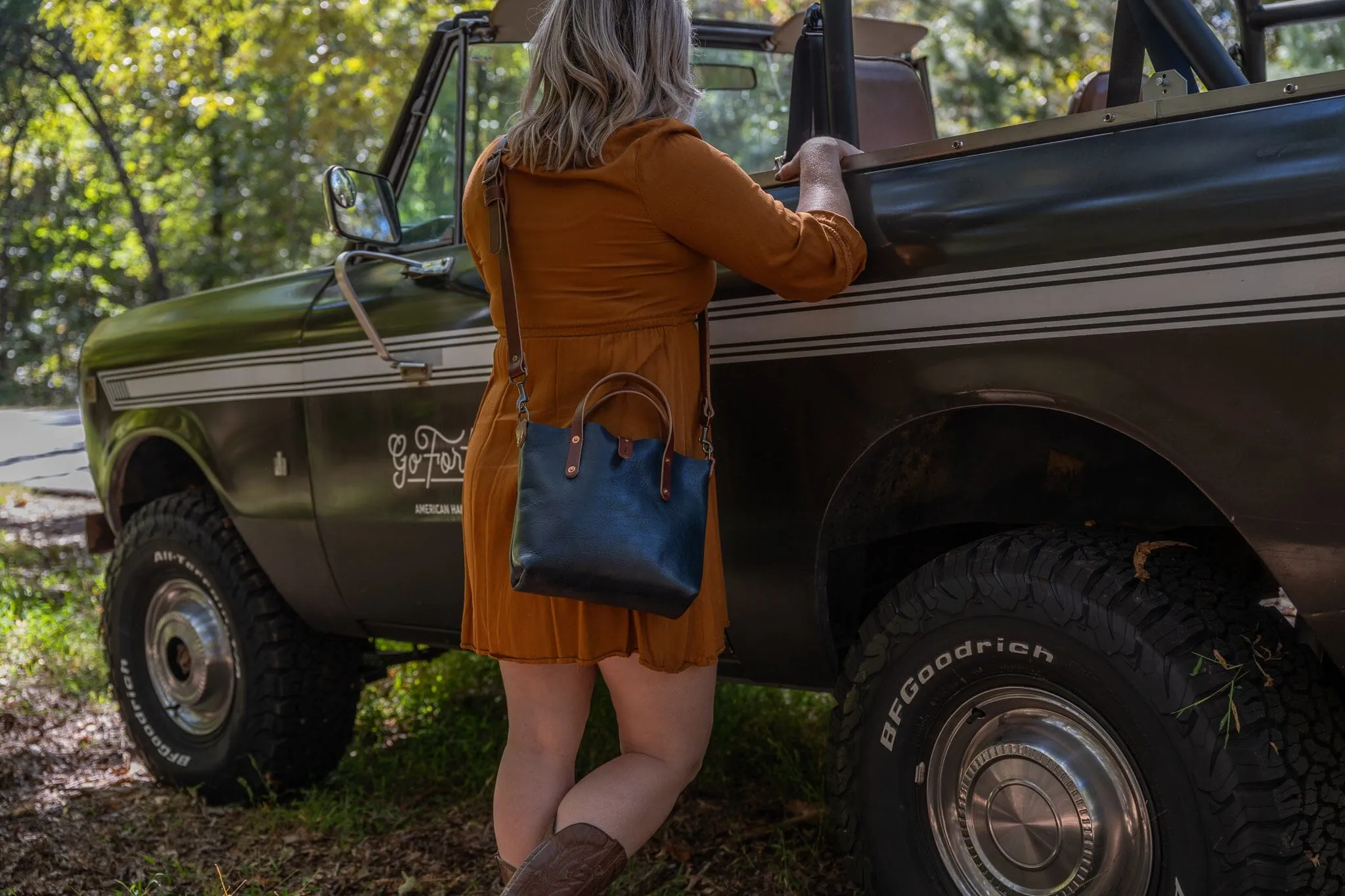 AVERY LEATHER TOTE BAG - MINI CROSSBODY - INDIGO BISON