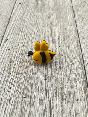 Bee Pin Gift