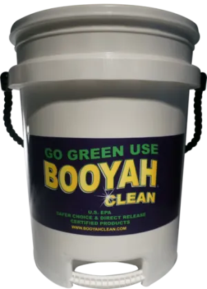 BOOYAH CLEAN 5 GALLON BUCKET WITH LID