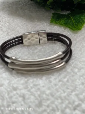 Bracelet by Andrea Designer