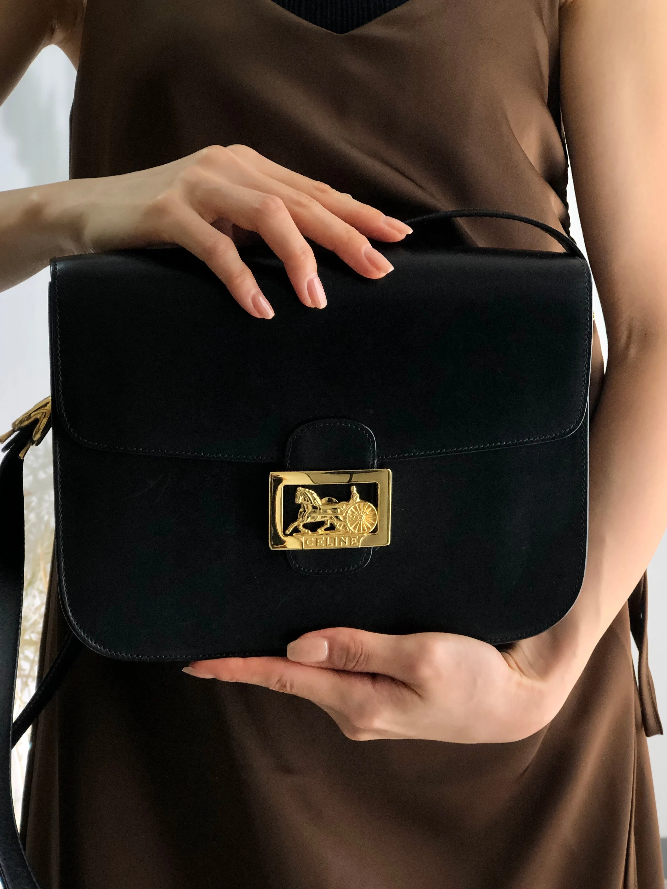 CELINE Horse carriage Leather Crossbody Shoulder bag Black Vintage Old celine 4vjaaf