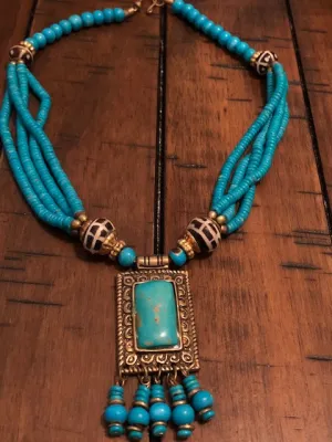 CLEOPATRAS BUSINESS  AND BEAUTY, THE POWER WOMAN