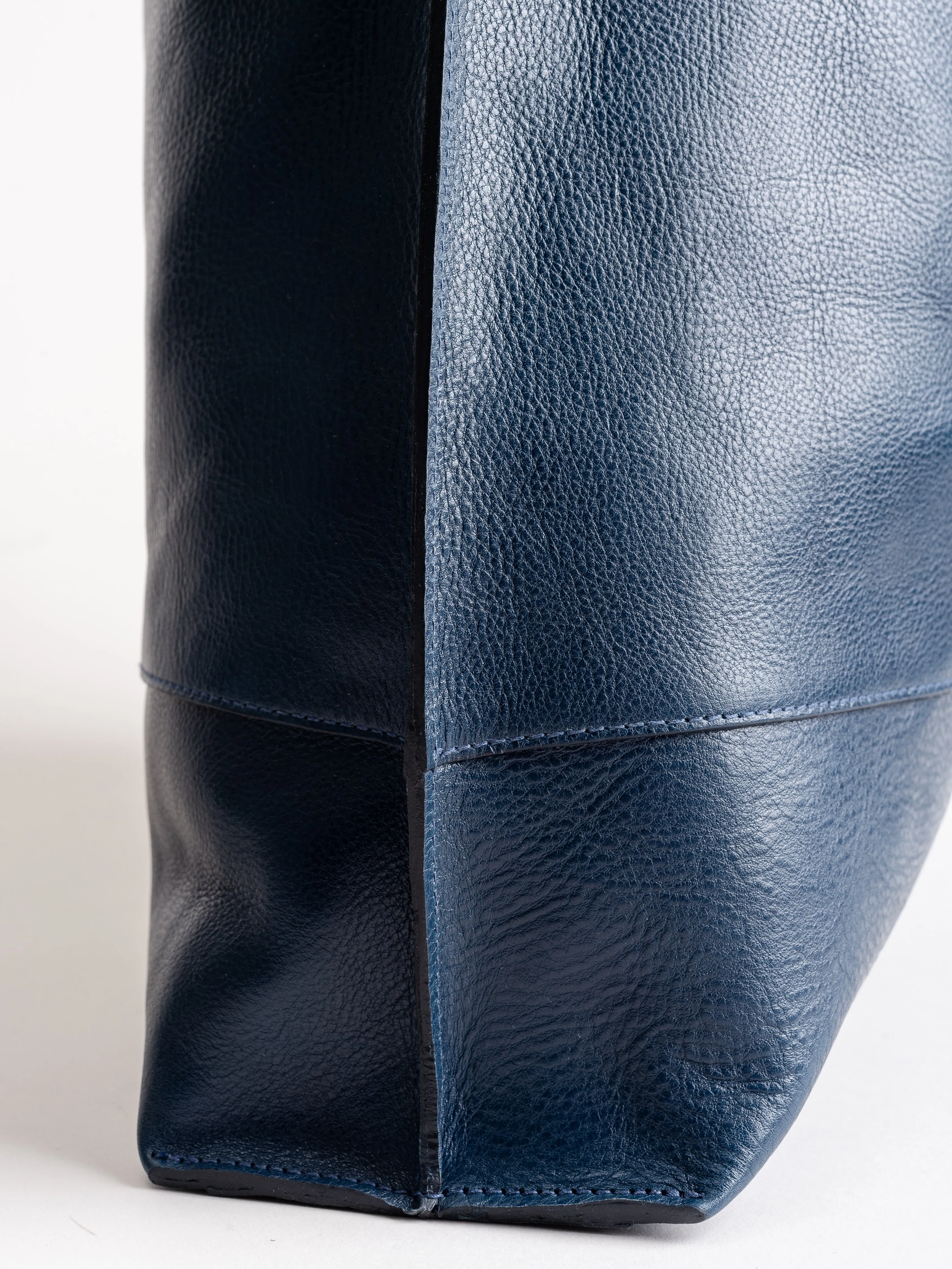 cowhide tote bag - blue