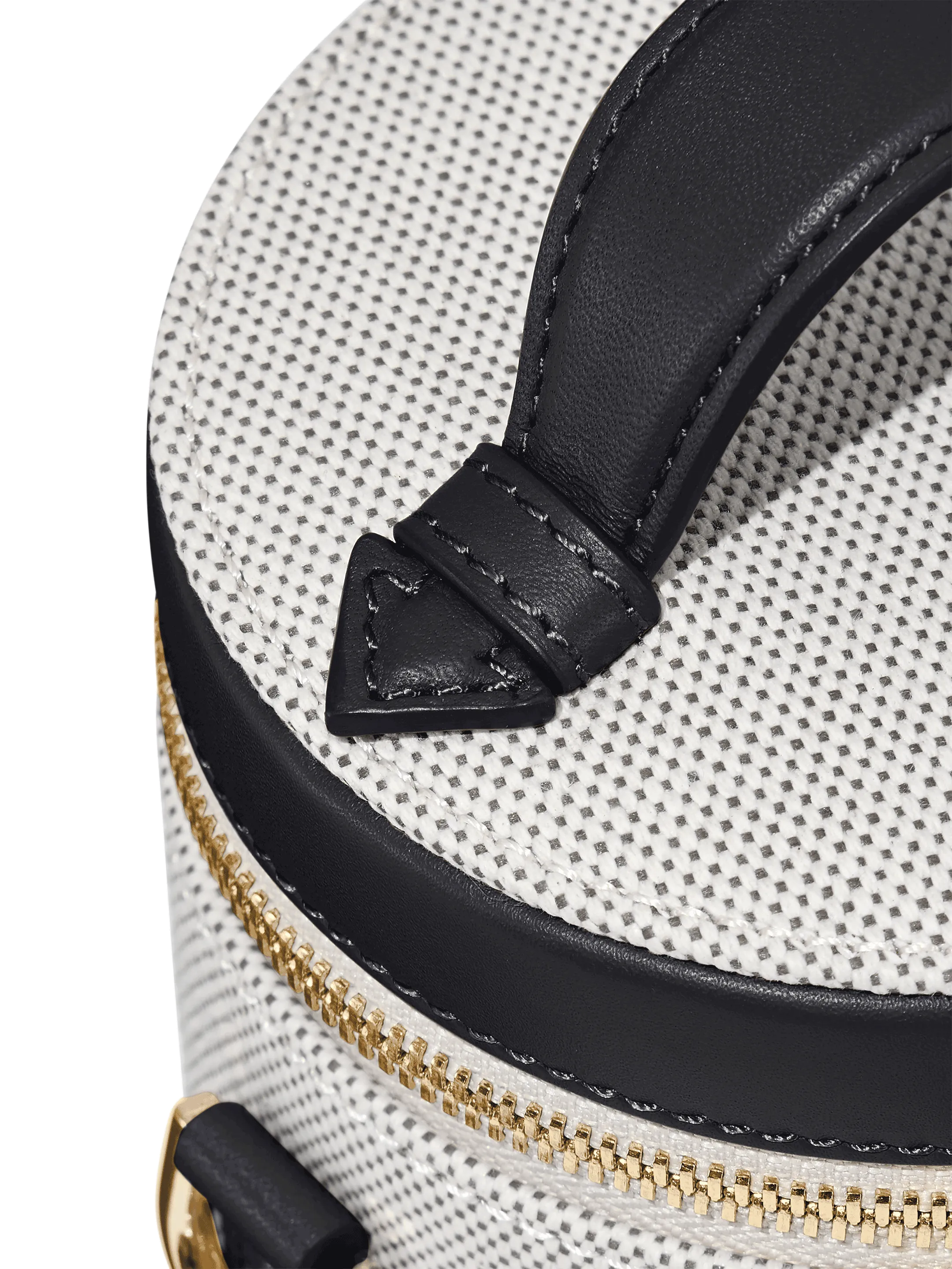 Crossbody Capsule