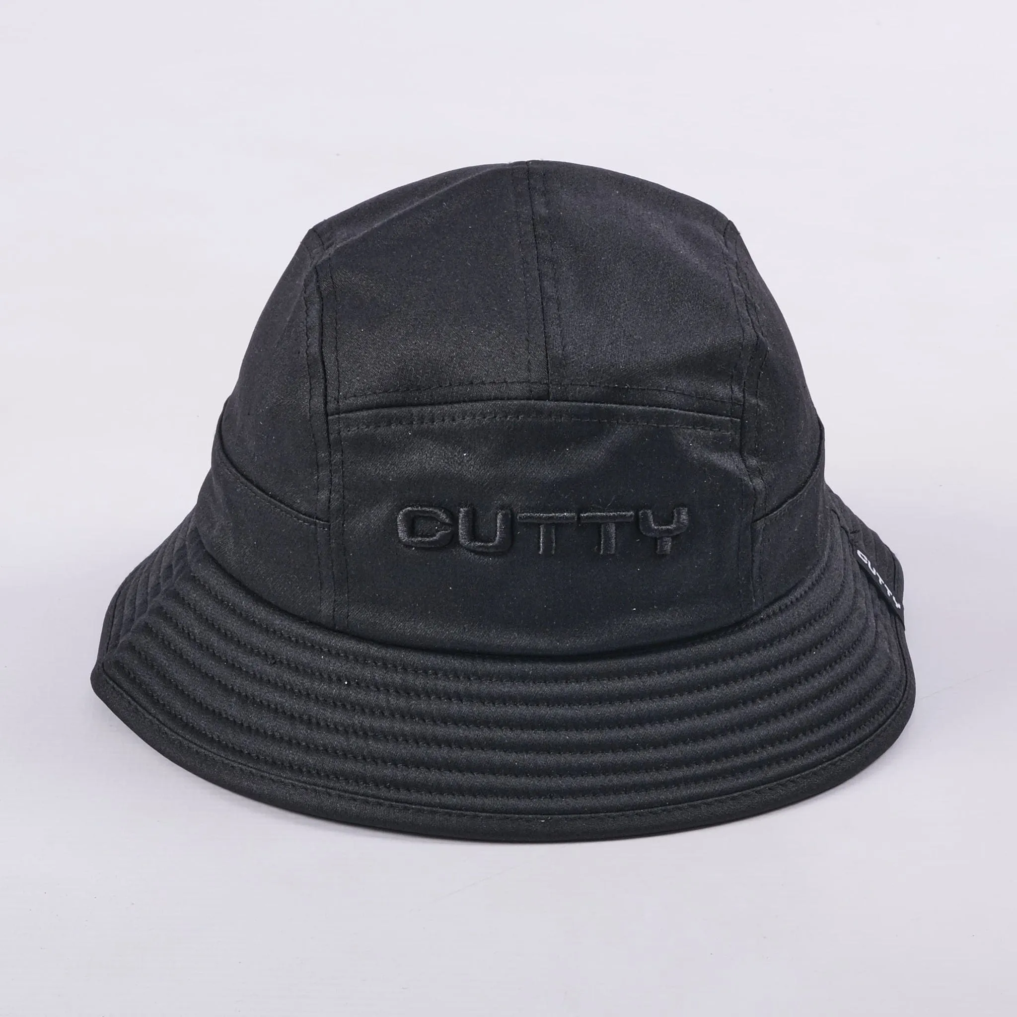 Cutty Heart Bucket Hat Black