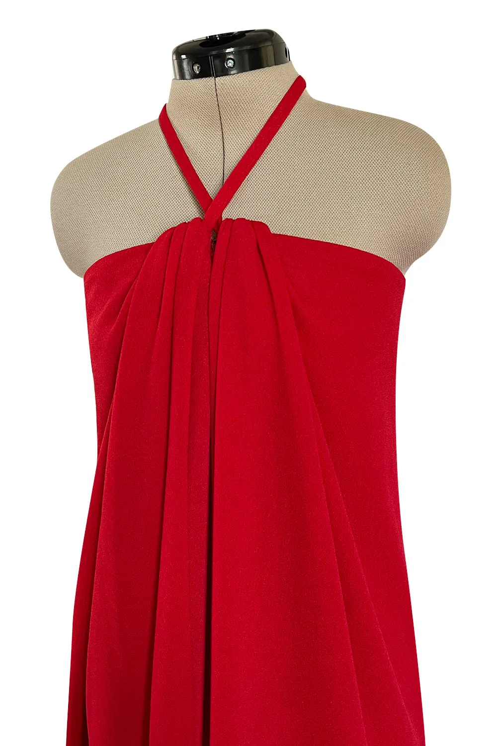 Easy to Wear Fall 1994 Bill Blass Red Silk Crepe Gathered Front Halter Dress