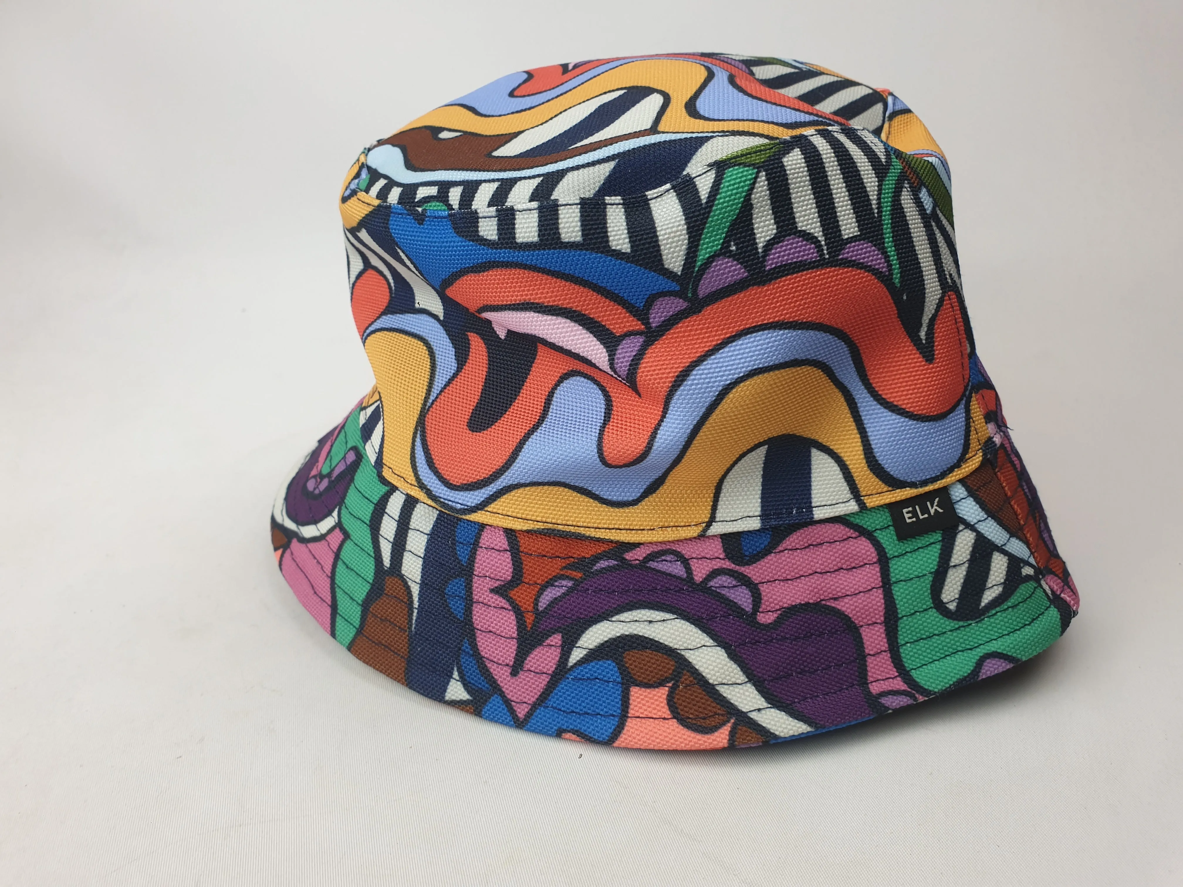 Elk colourful print bucket hat