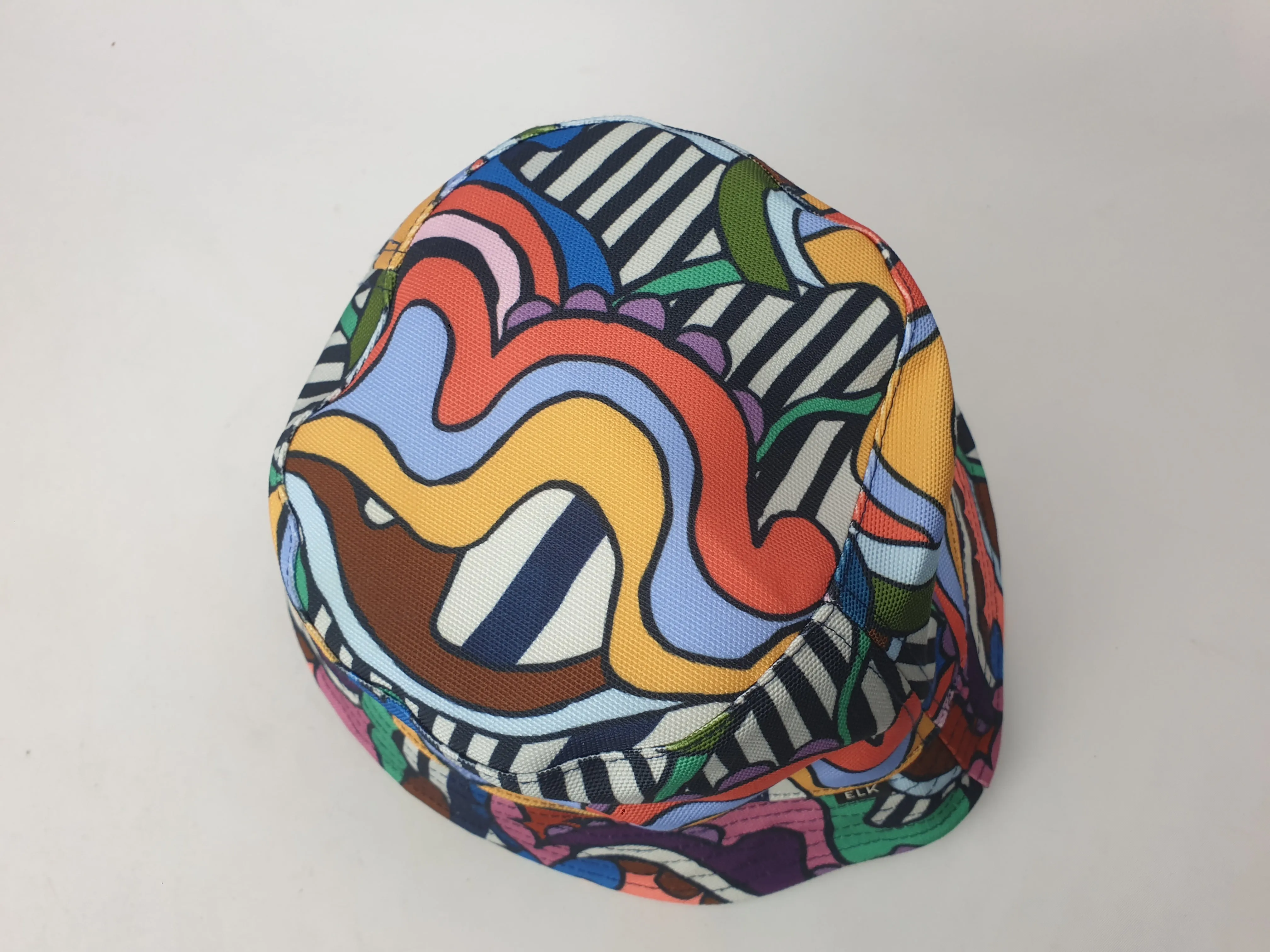 Elk colourful print bucket hat