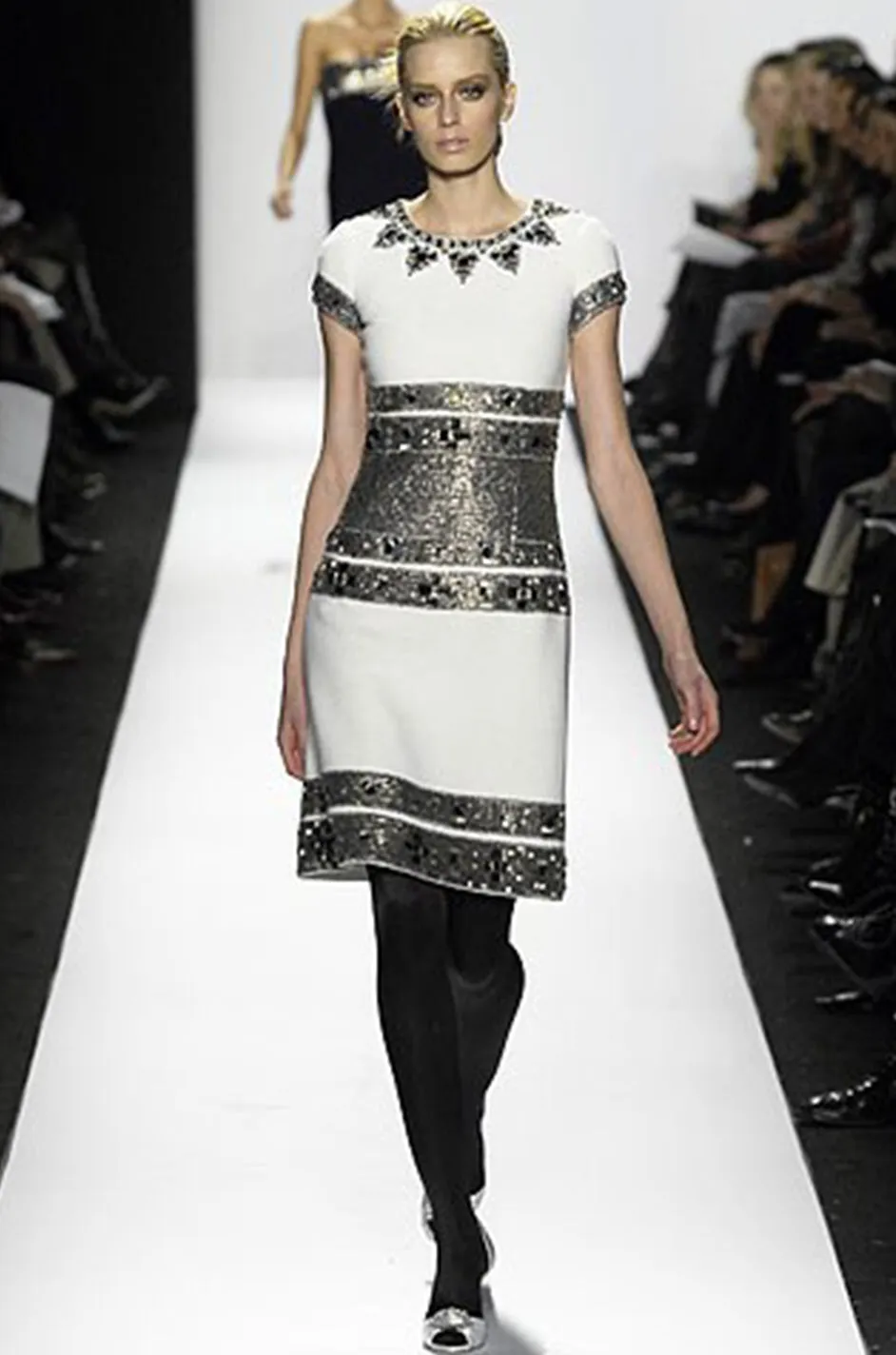 Fall 2007 Oscar de la Renta Sequin & Bead on Ivory Boucle Wool Runway Dress
