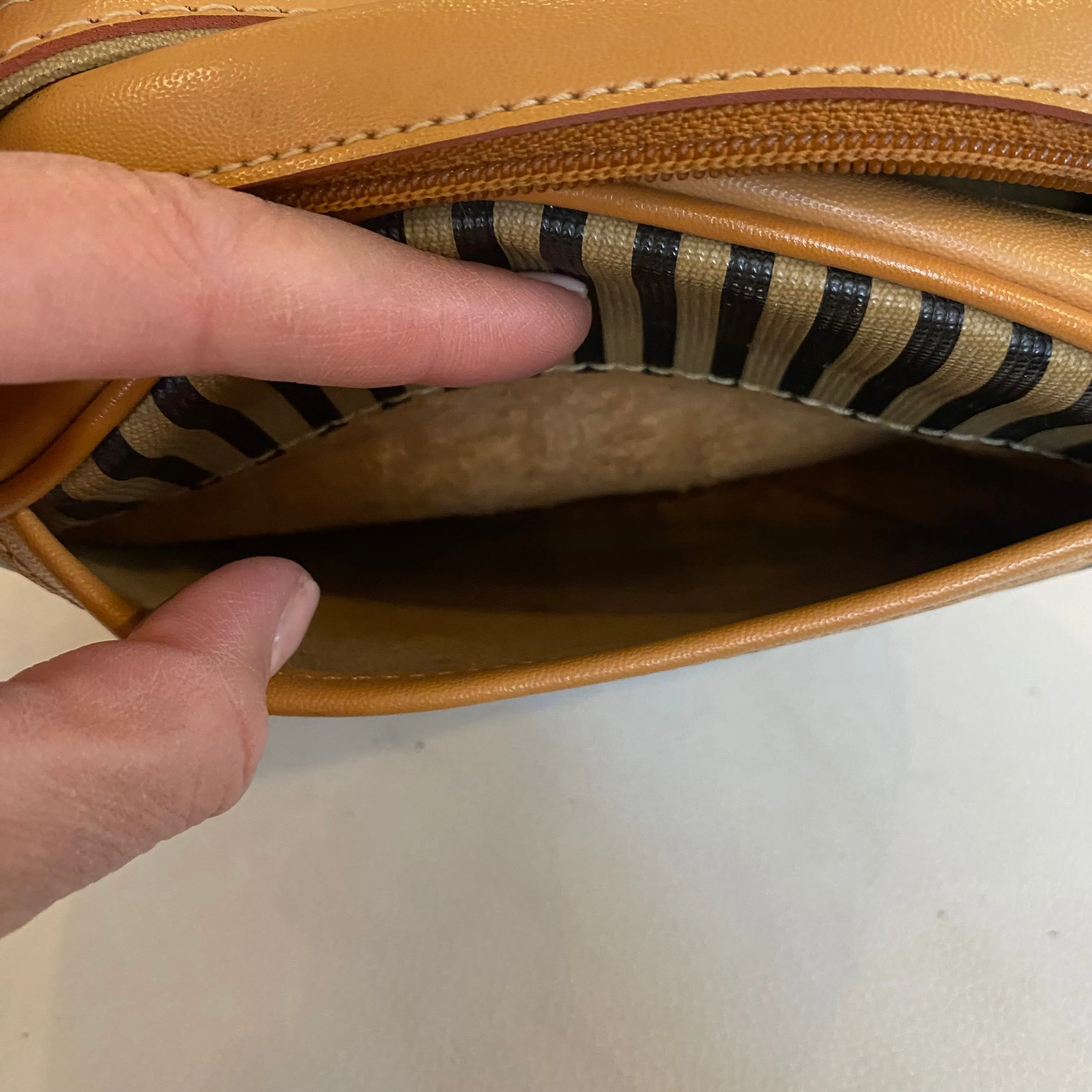 FENDI Vintage Oval Crossbody/ Shoulder Bag Tan/Brown