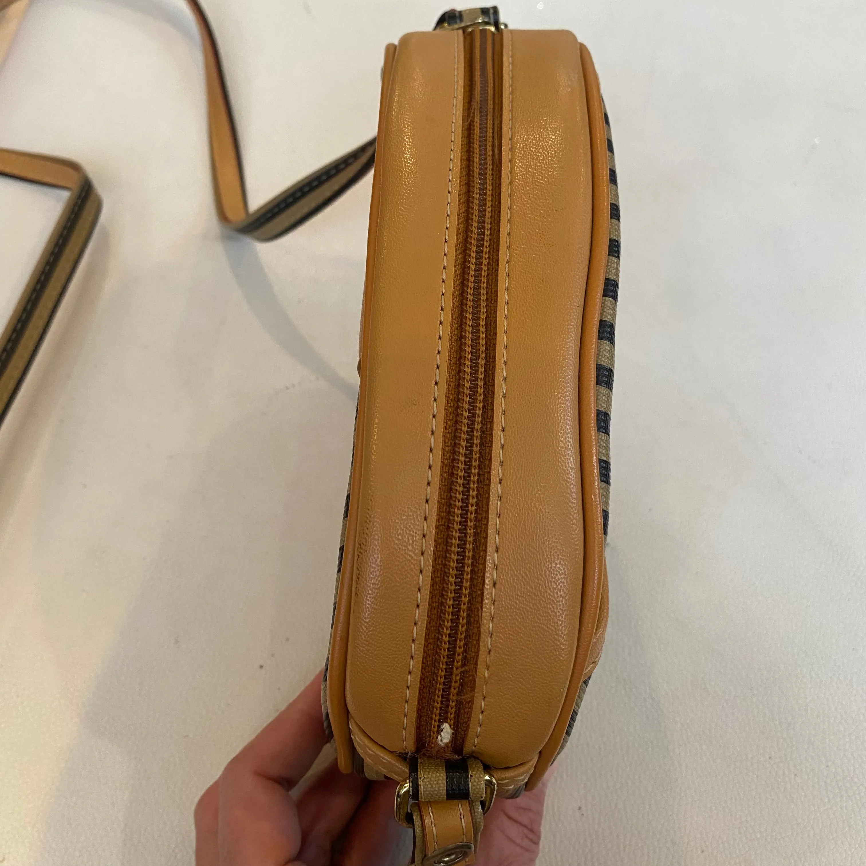 FENDI Vintage Oval Crossbody/ Shoulder Bag Tan/Brown