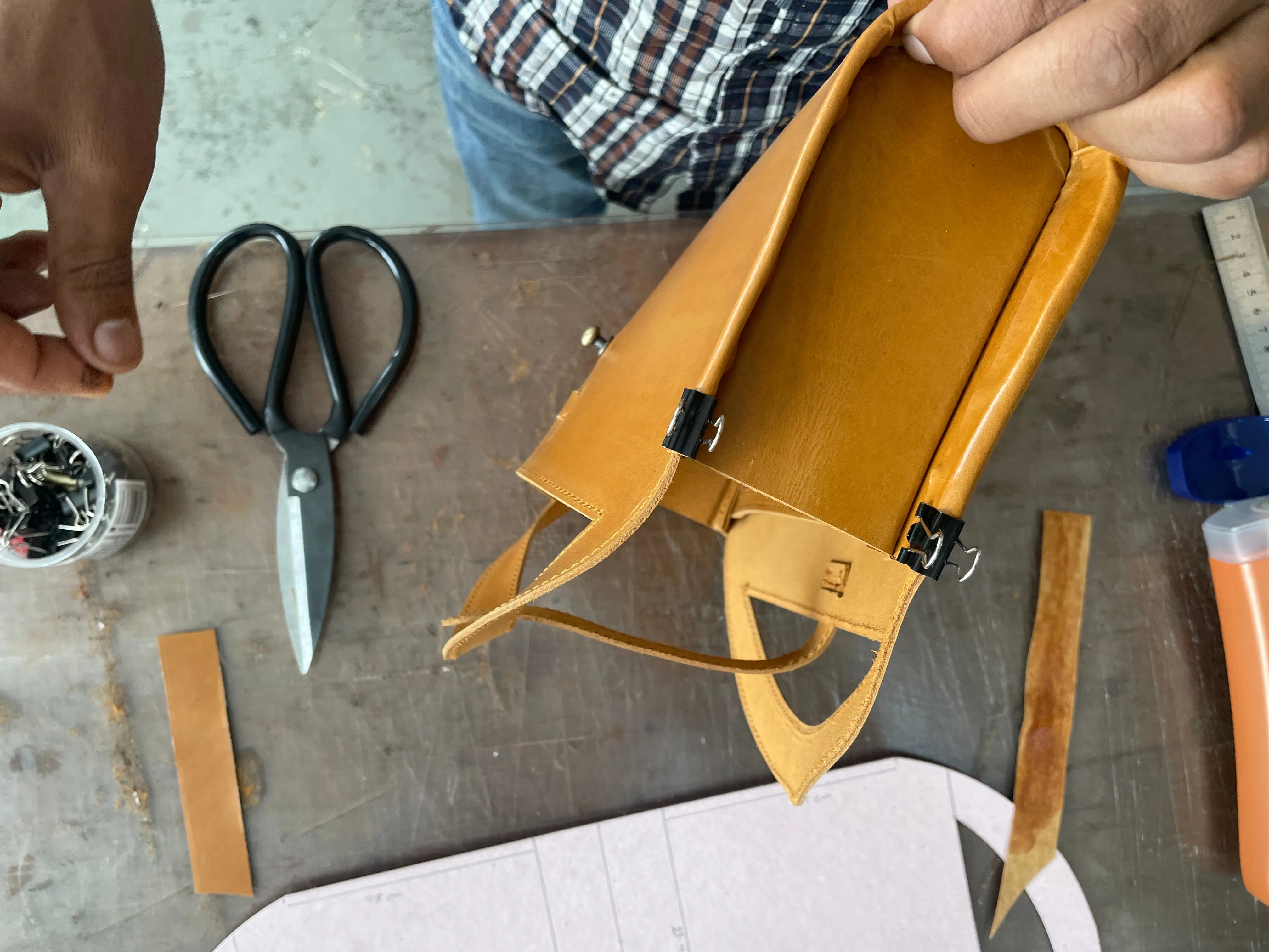 GEN Clutch Crossbody, Caramel