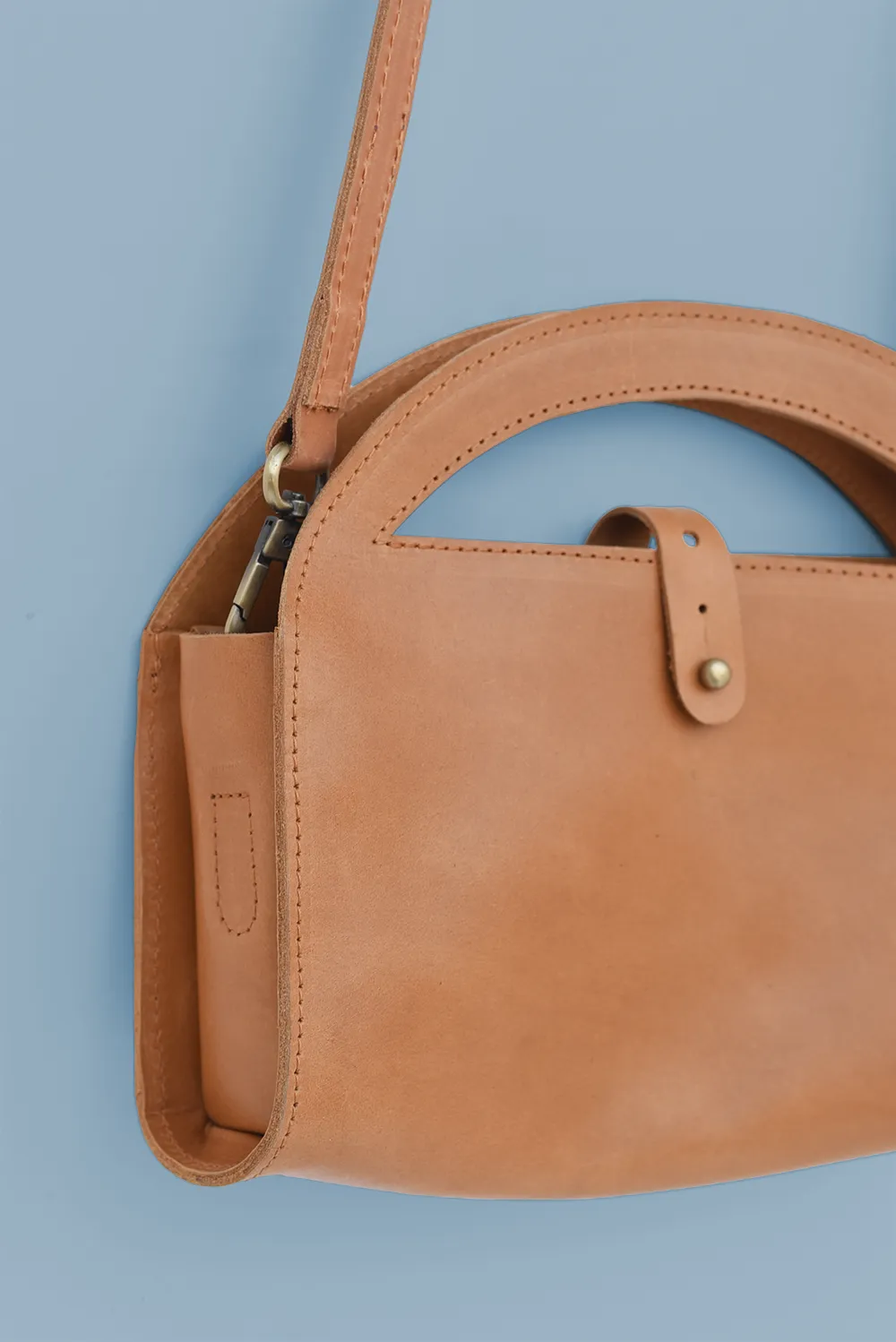 GEN Clutch Crossbody, Caramel
