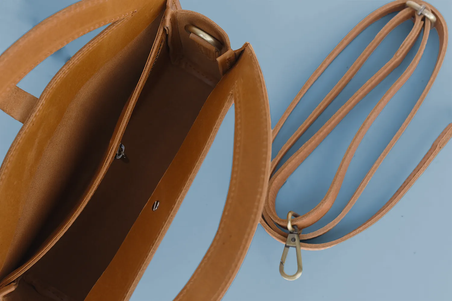 GEN Clutch Crossbody, Caramel