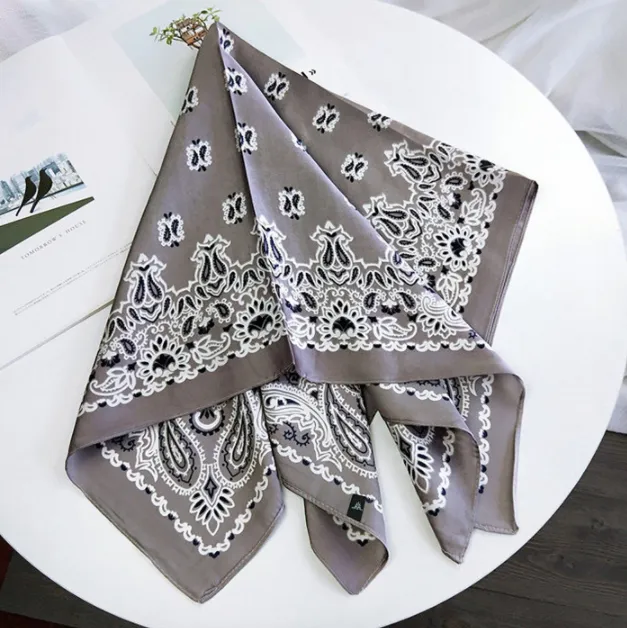 Graues Paisley Bandana