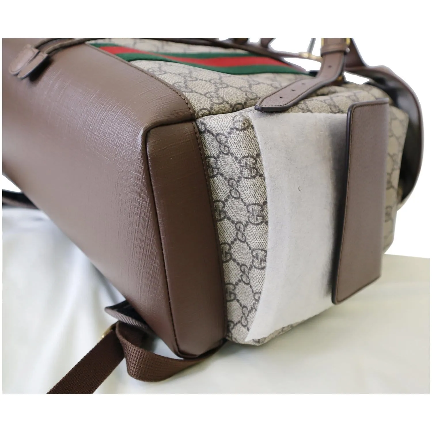 GUCCI Ophidia GG Medium Supreme Canvas Backpack Beige/Ebony 598140 - 15% OFF