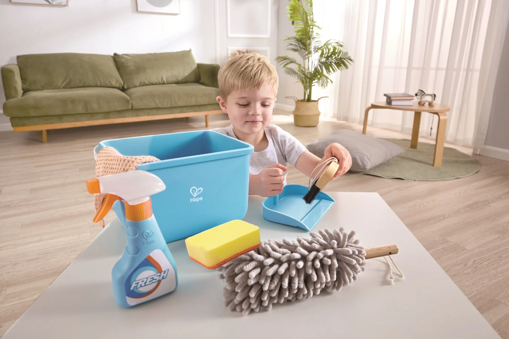 Hape Clean-Up Bucket Set