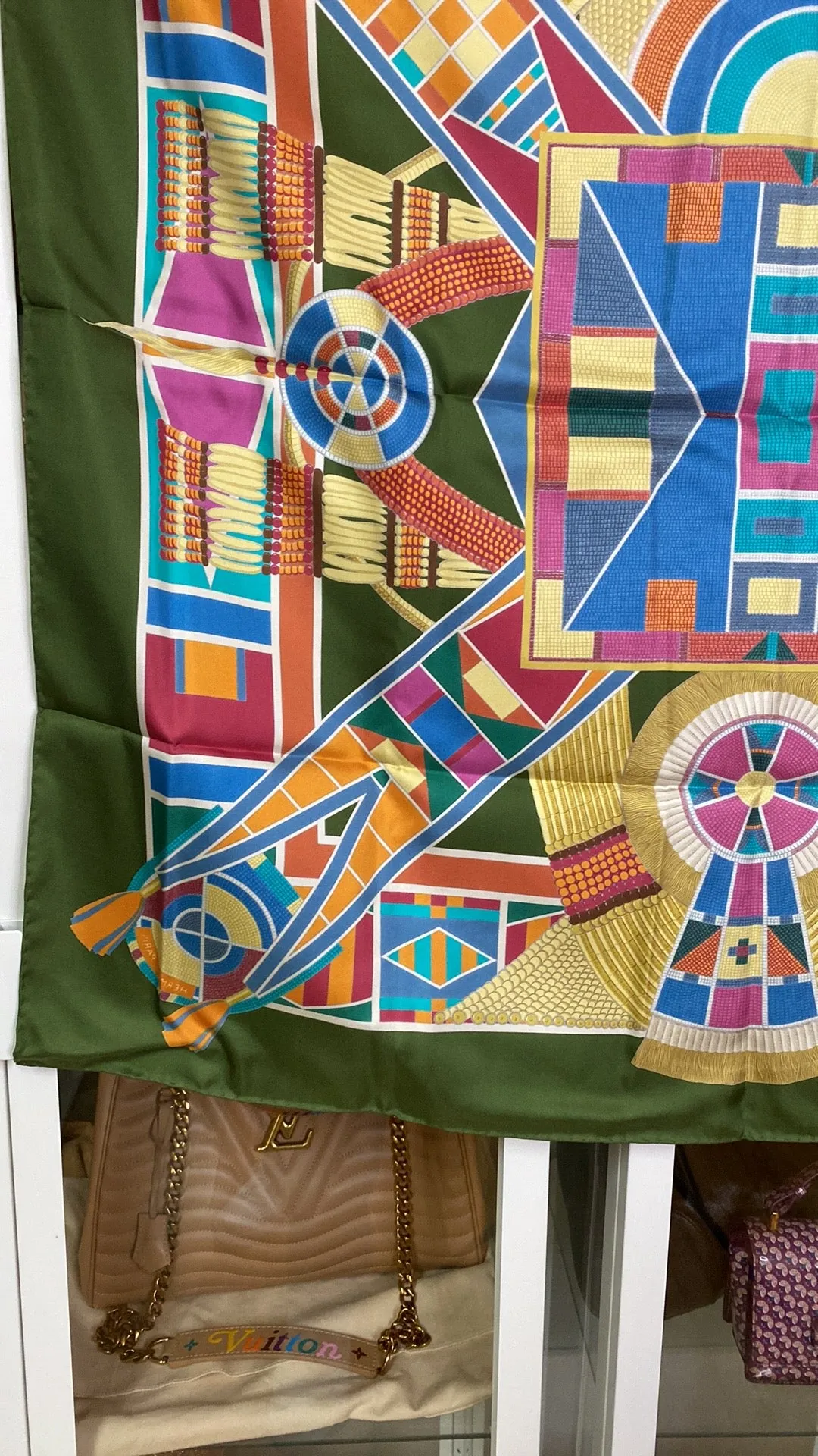 Hermes L'Art Indien des Plaines Silk Scarf 90