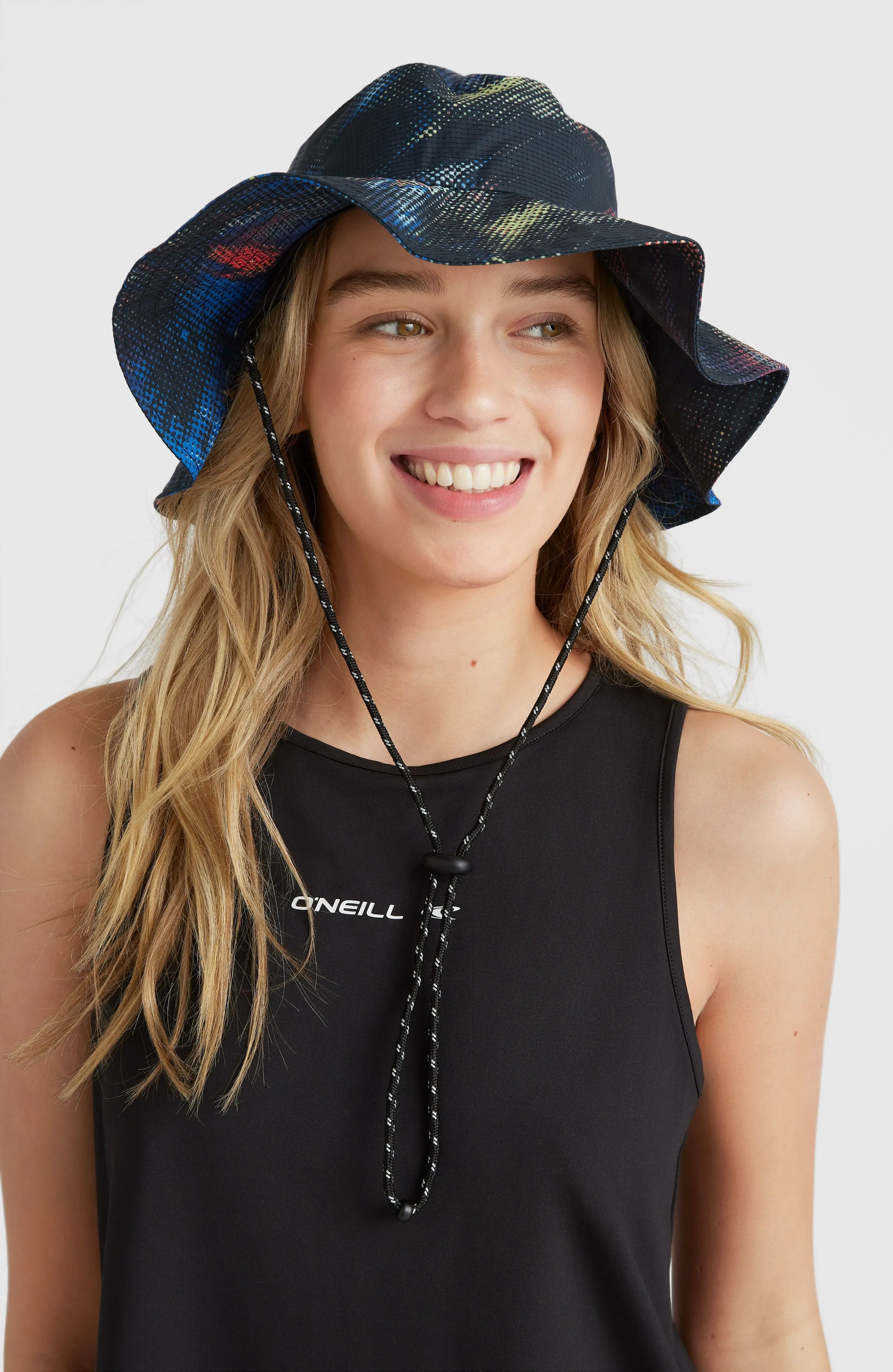 Hybrid Bucket Hut | Black Future Fade