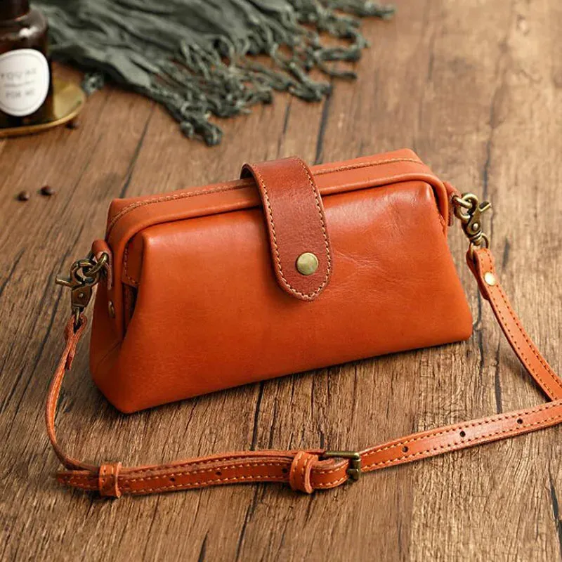 Kara | Stylish Shoulder Bag with Contemporary Design