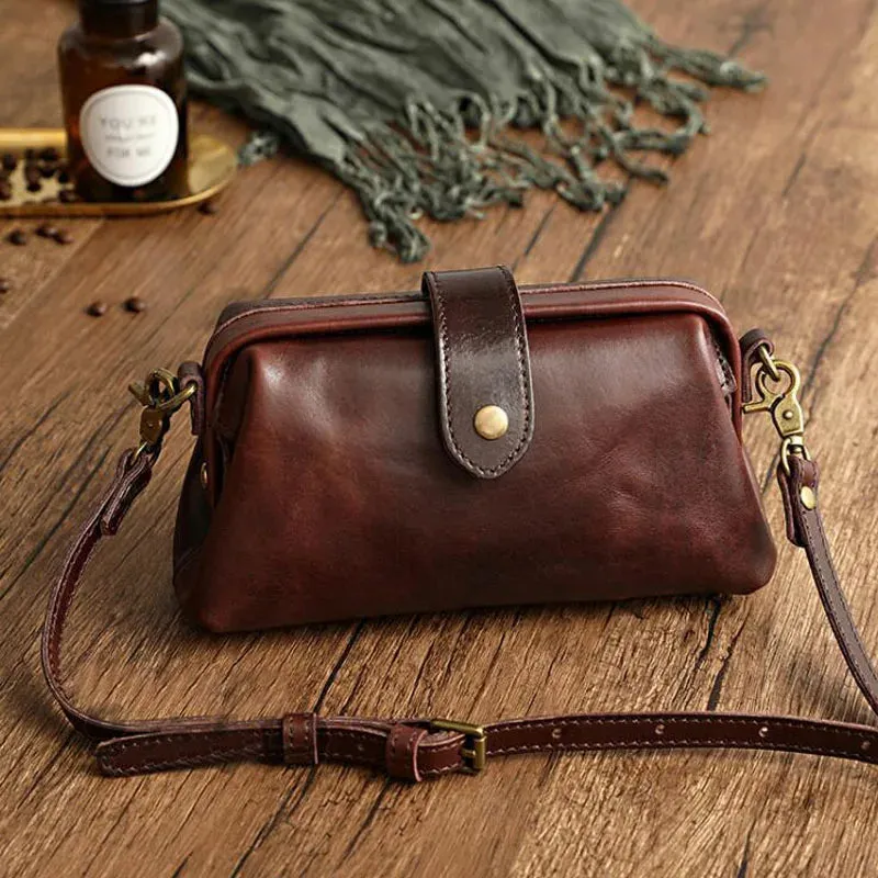 Kara | Stylish Shoulder Bag with Contemporary Design
