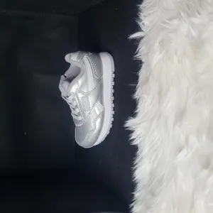 Kids Silver Sneaker