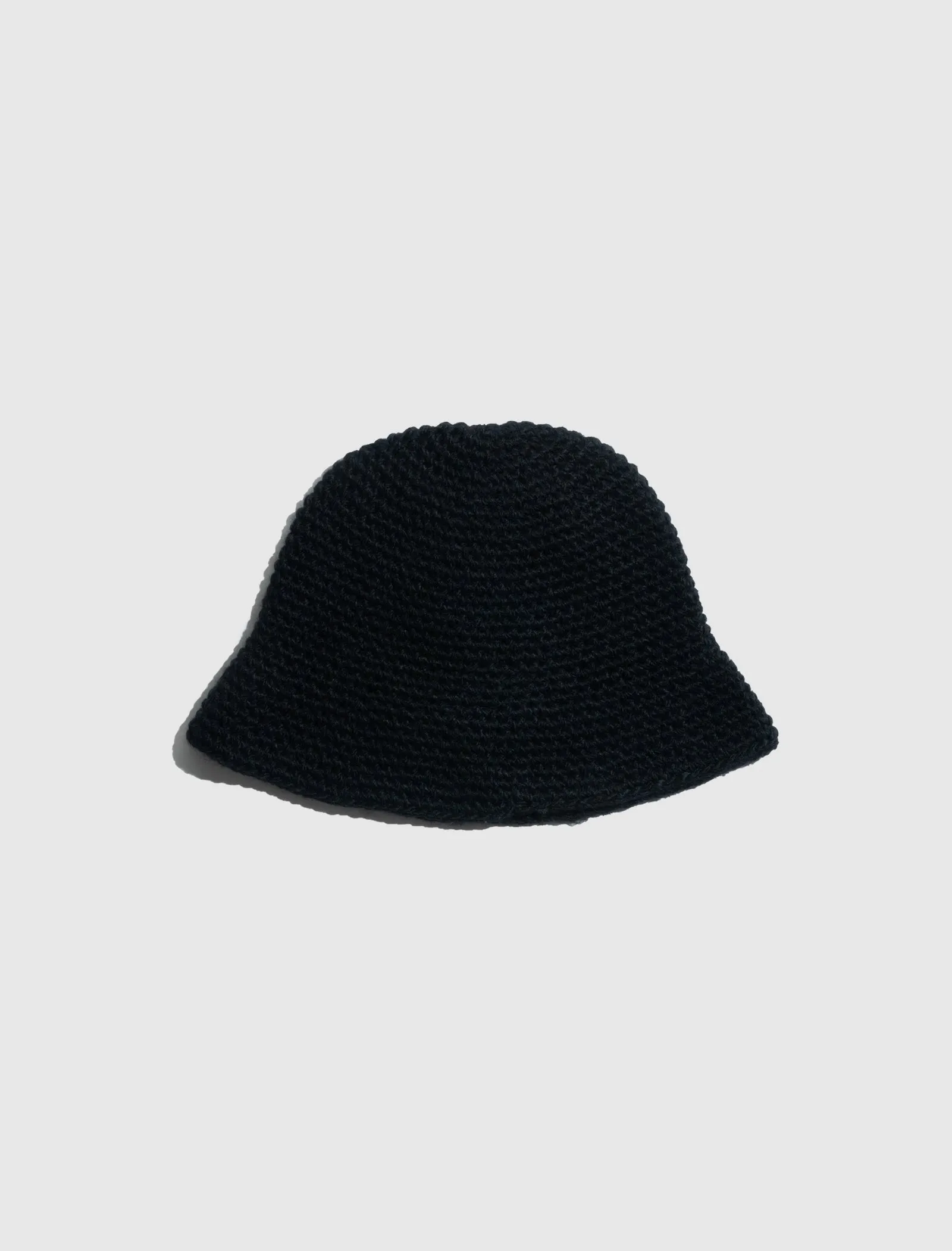 KNIT BUCKET HAT