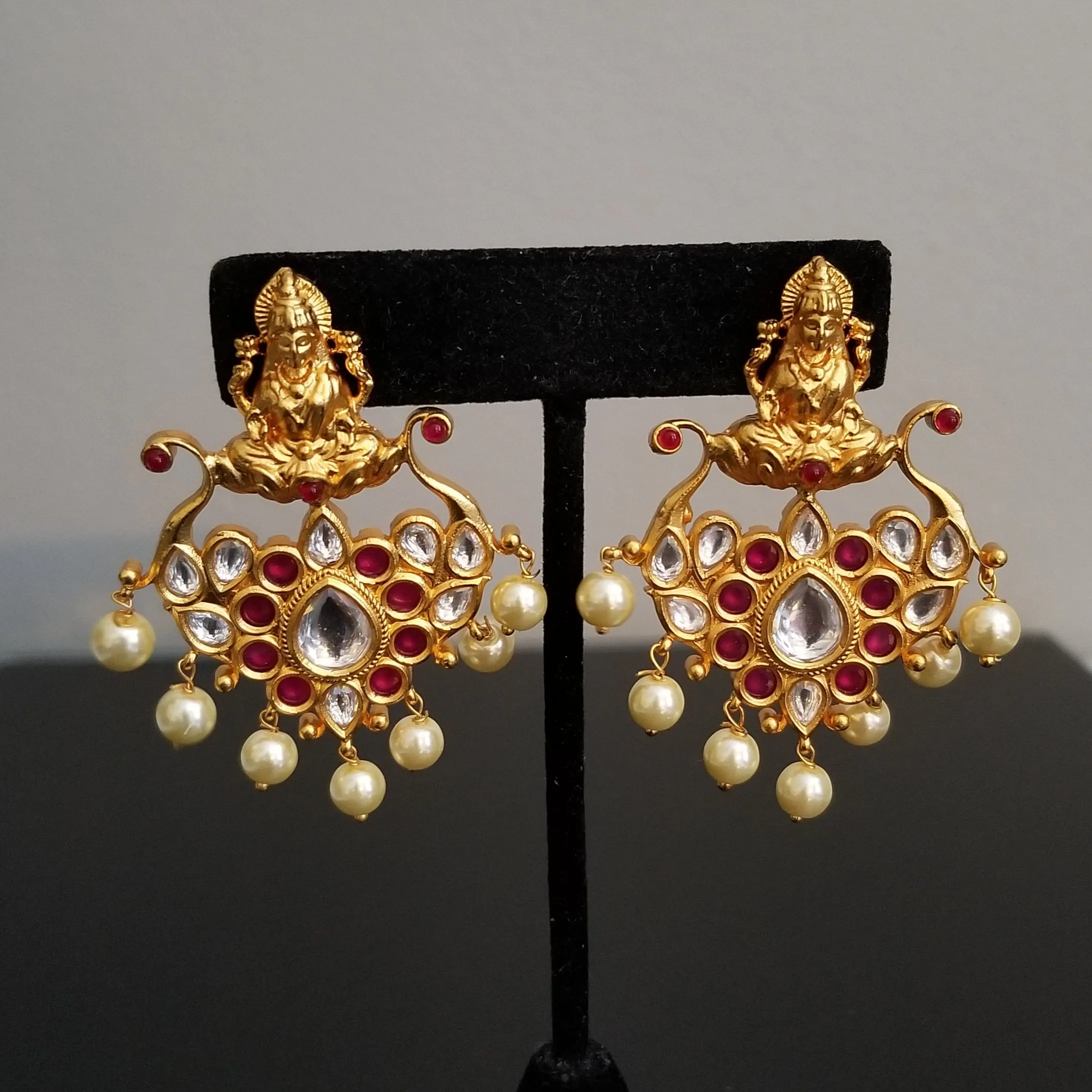 Kundan Temple Earring With Matte Gold Plating JT27