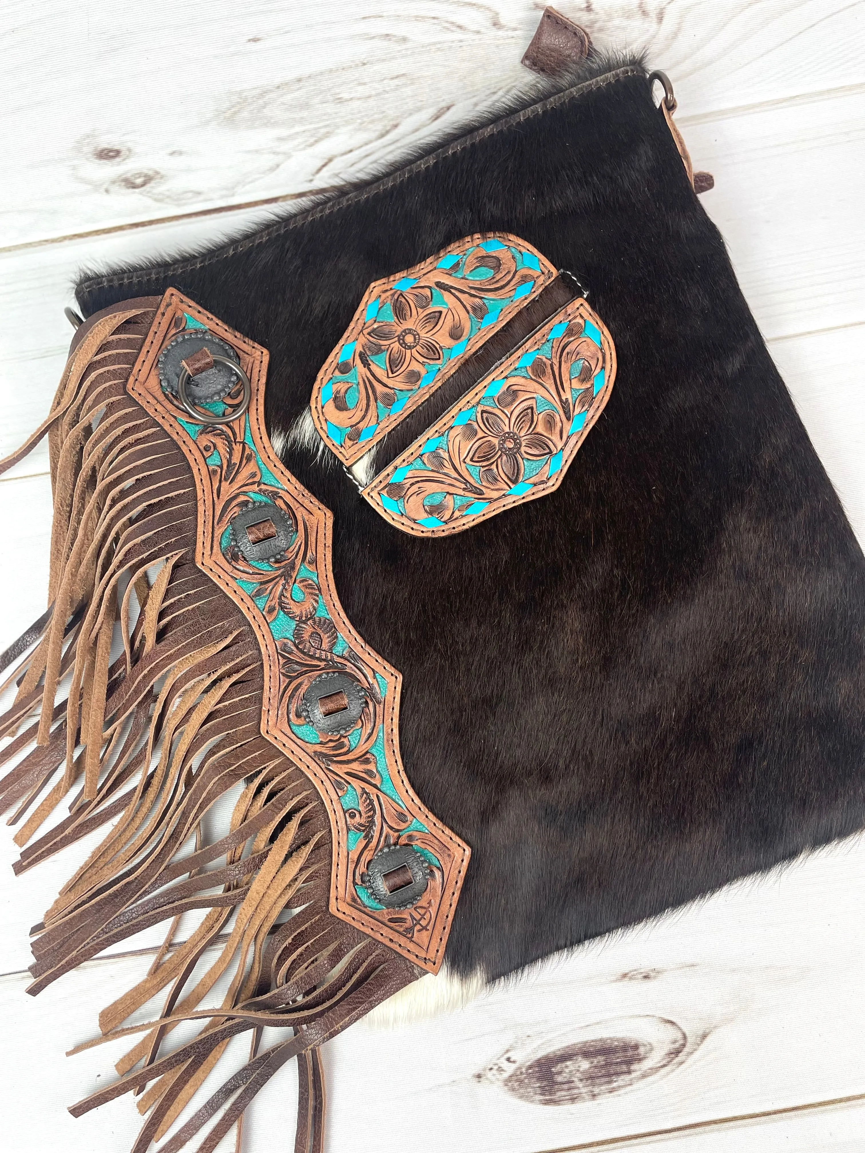 La Paz Hide Leather Turquoise Tooled Pocket Side Fringe Bag