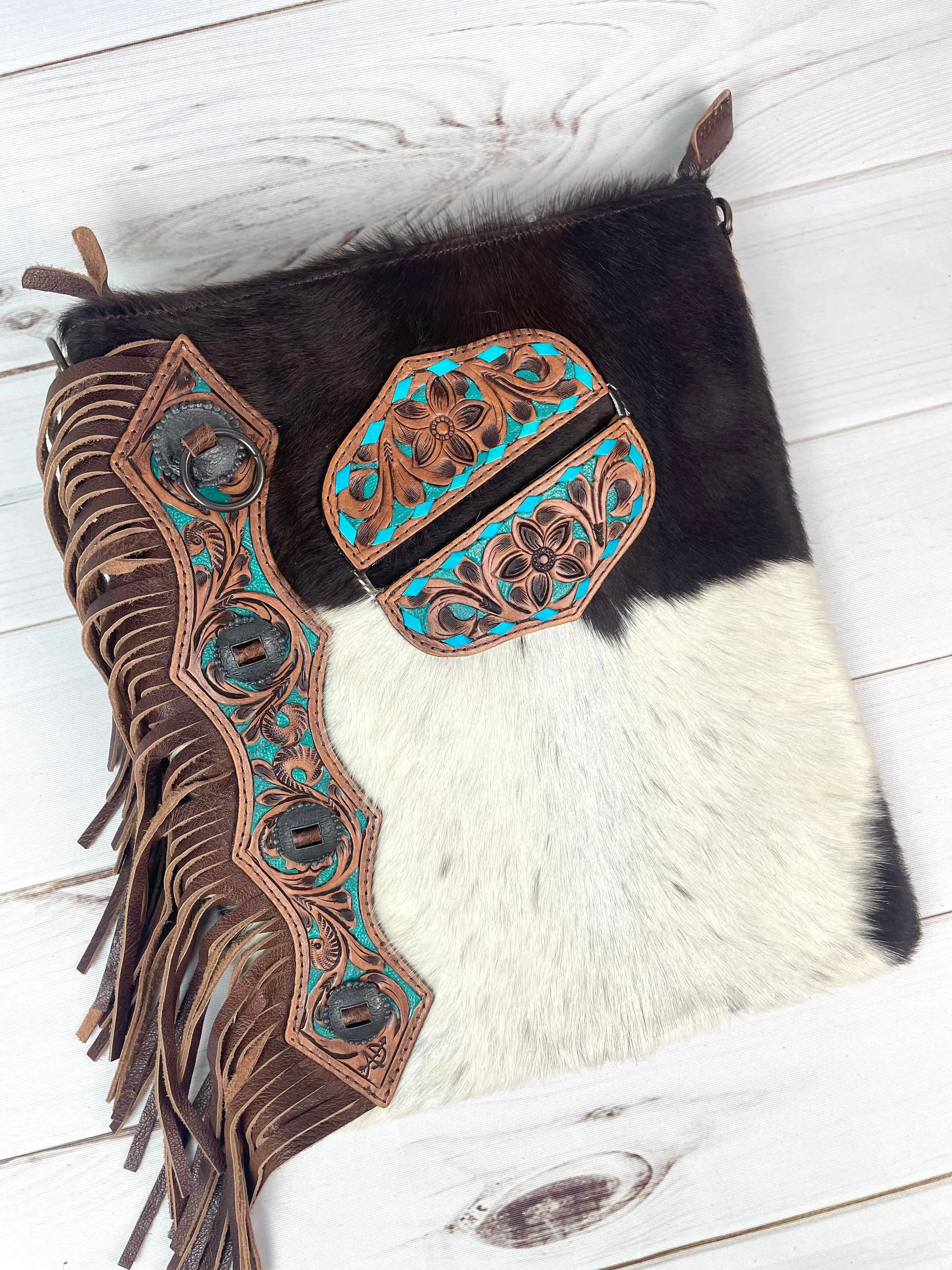 La Paz Hide Leather Turquoise Tooled Pocket Side Fringe Bag