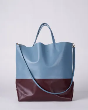 large bag with strap - light blue and red leather