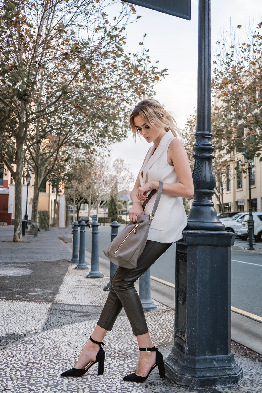 Leather Double Zipper Handbag - Aspa Taupe