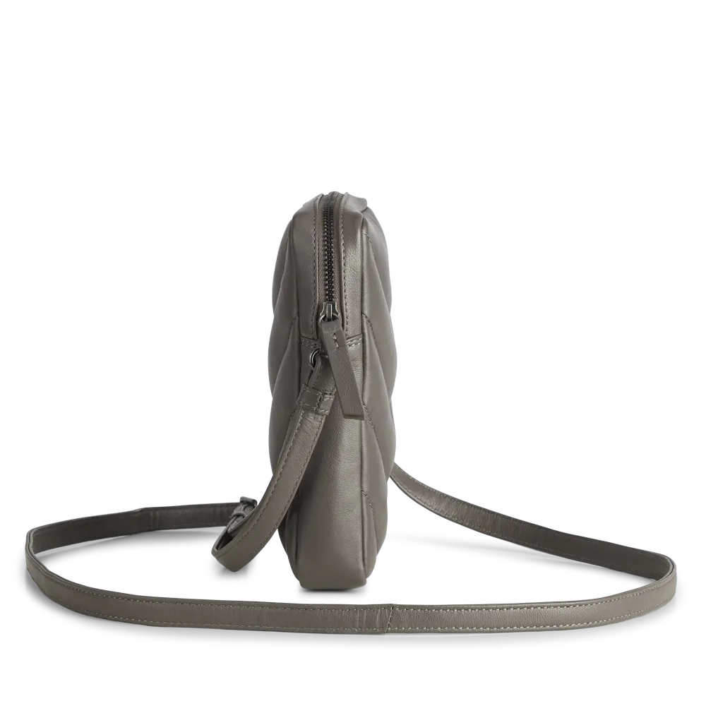 LeiaMBG Mobile Case, XL Arrow Puffer