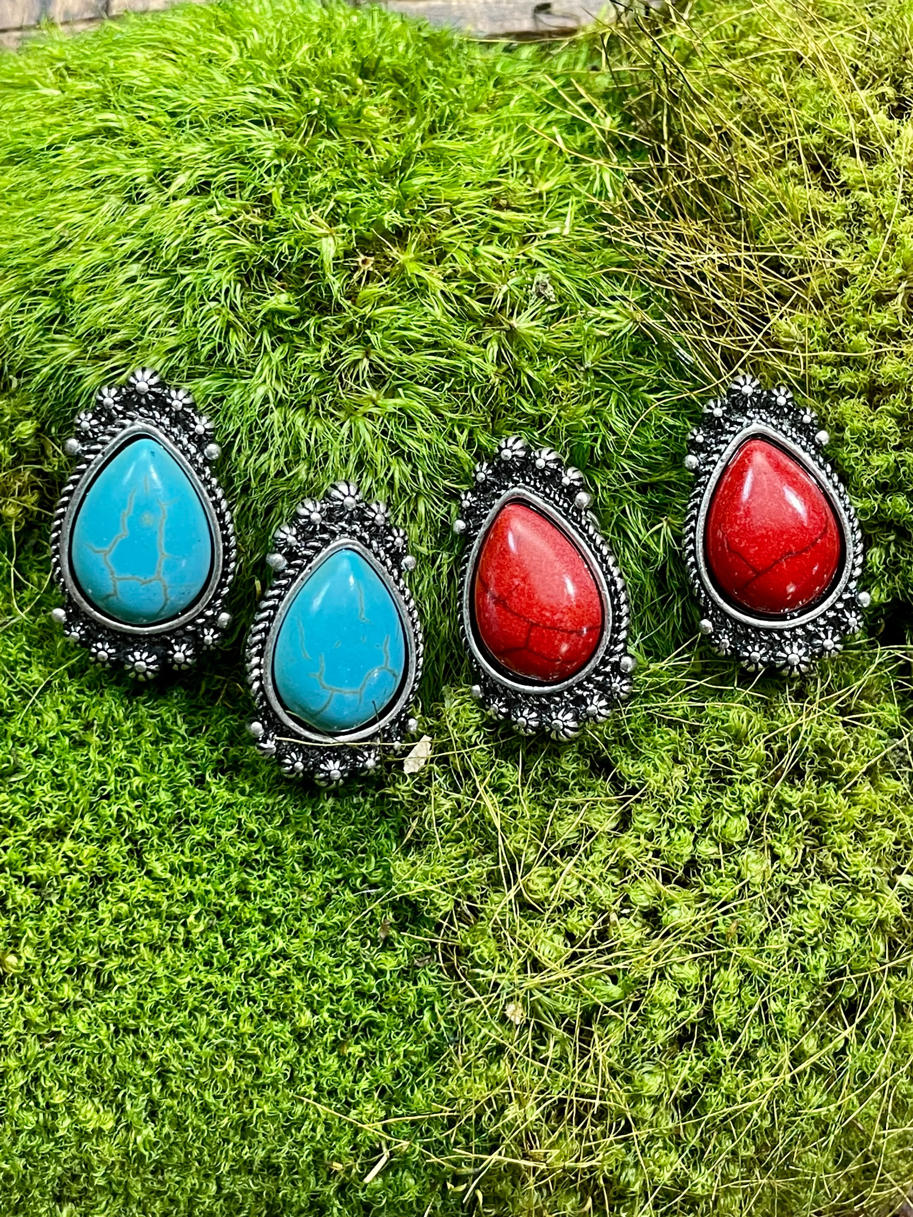 Lever Fashion Silver Stone Teardrop Clip On Earrings