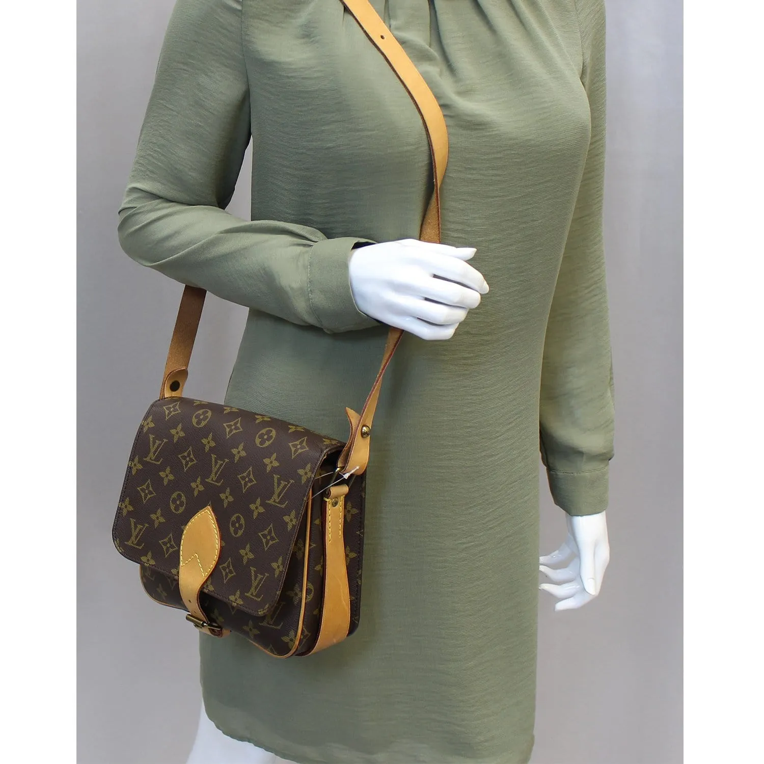 LOUIS VUITTON Cartouchiere MM Monogram Canavs Messenger Bag