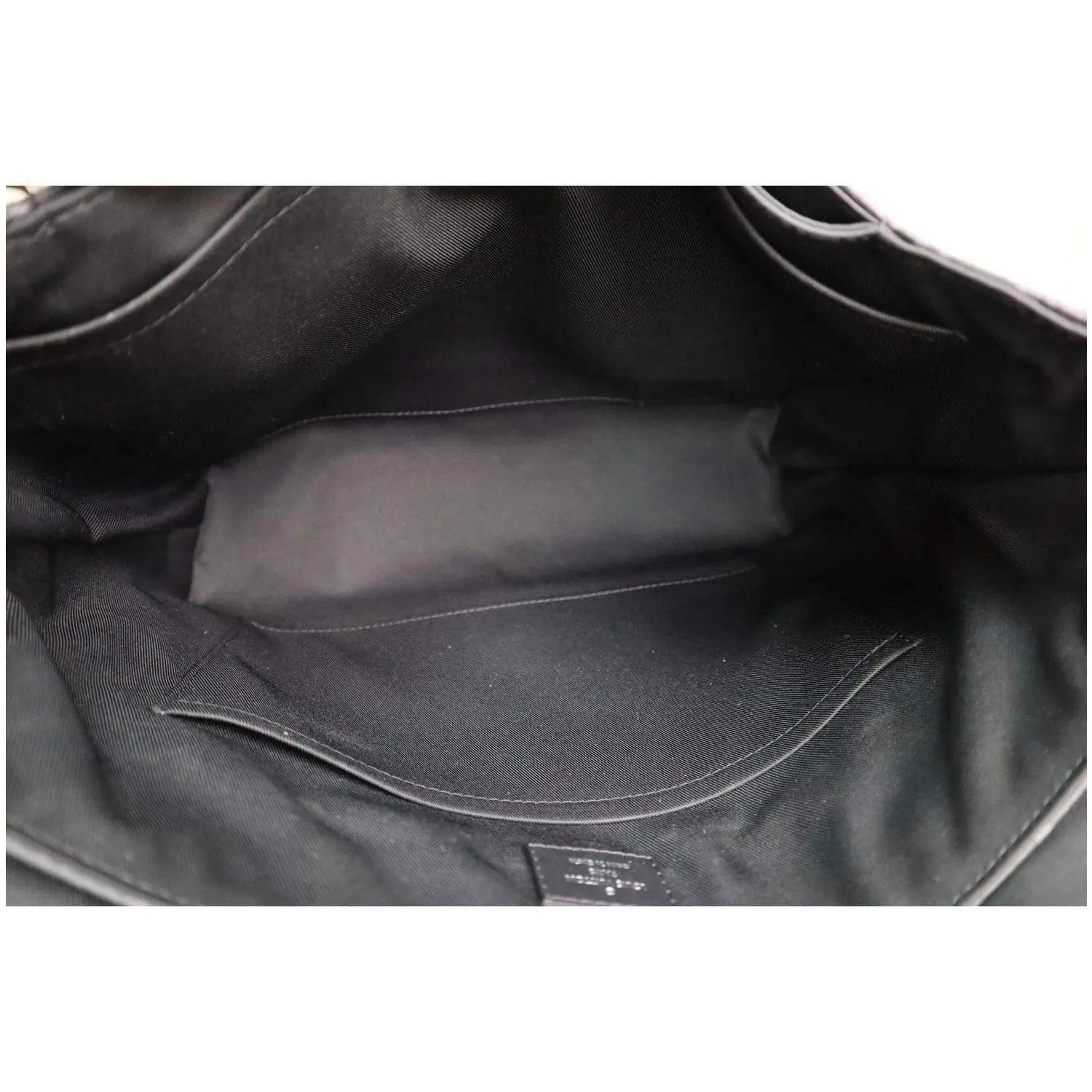 LOUIS VUITTON District MM Monogram Eclipse Messenger Bag Black