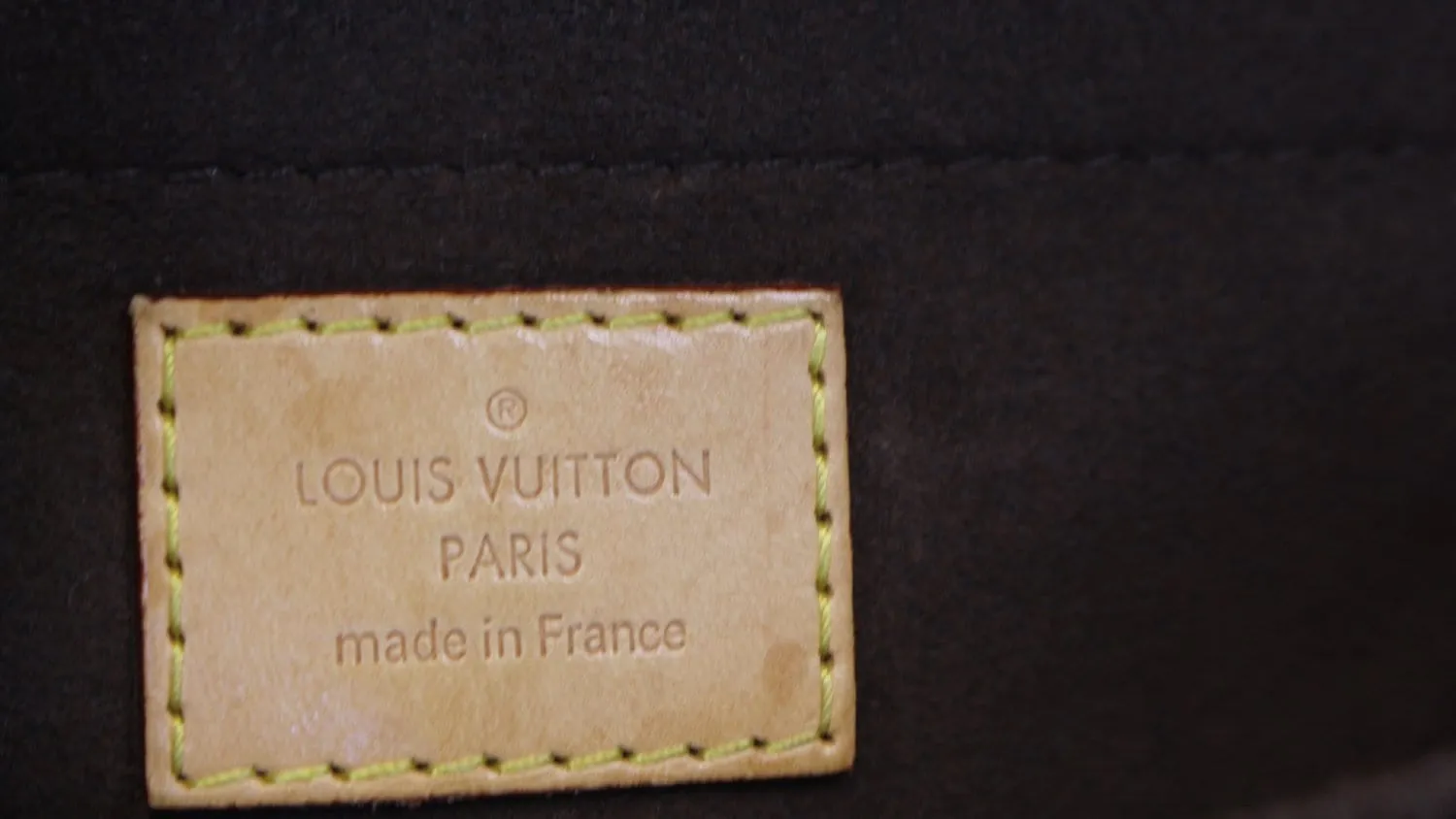 LOUIS VUITTON Monogram Canvas Metis Pochette Crossbody Bag