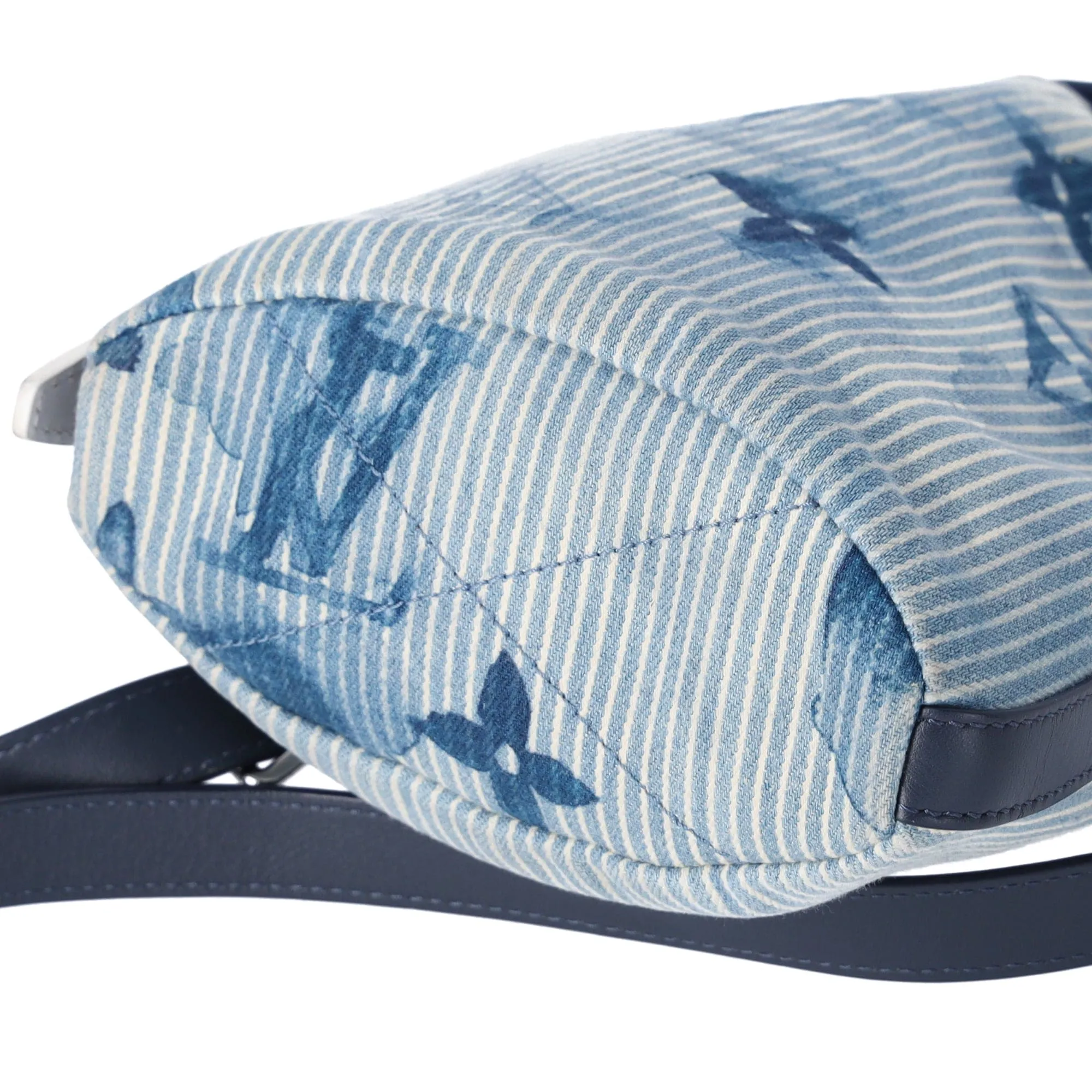 Louis Vuitton Sac Marin Bucket Bag Watercolor Summer Collection Denim M57830