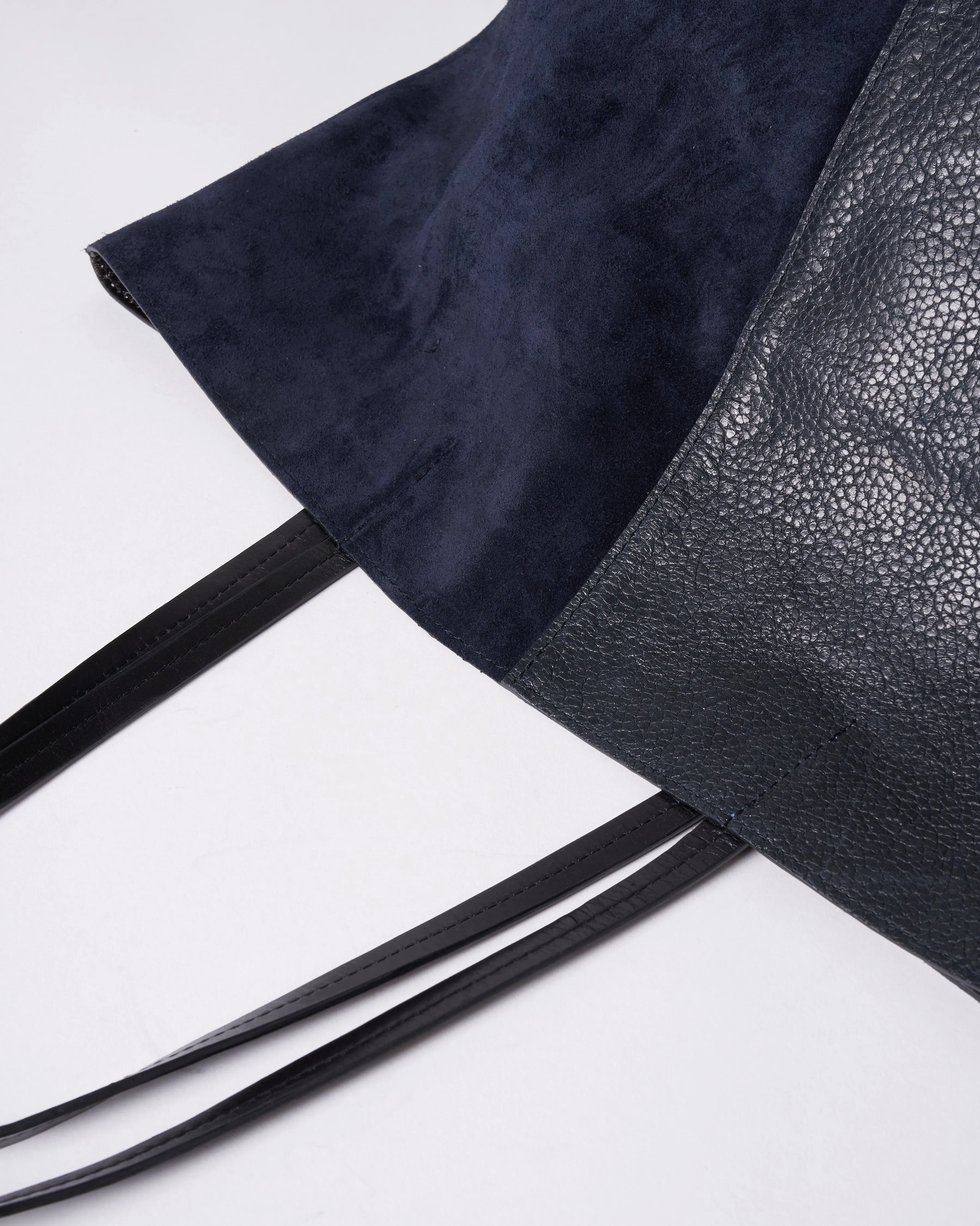 medium essential tote - 2 tone empire blue