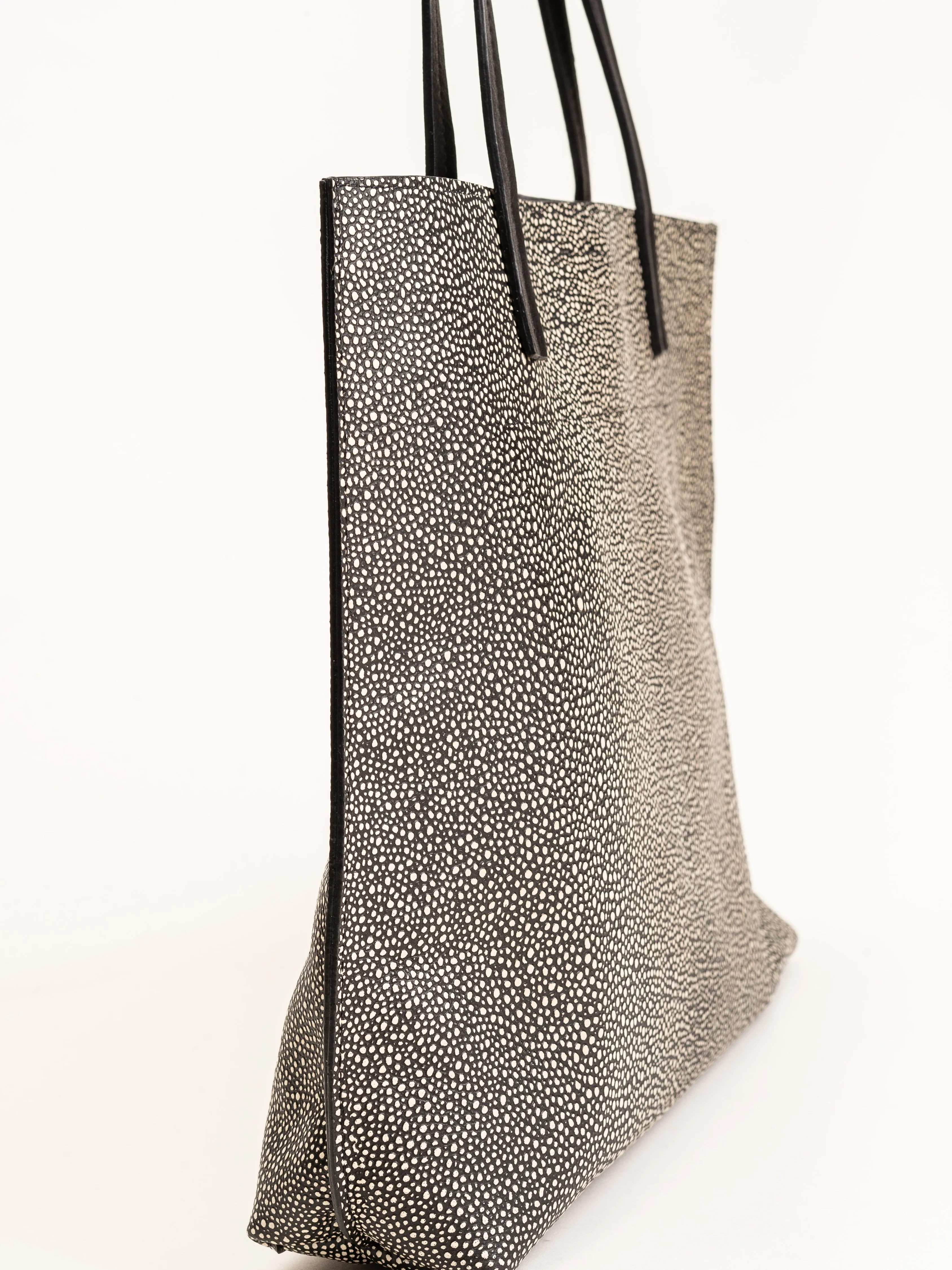 mezzo shopper - black shagreen