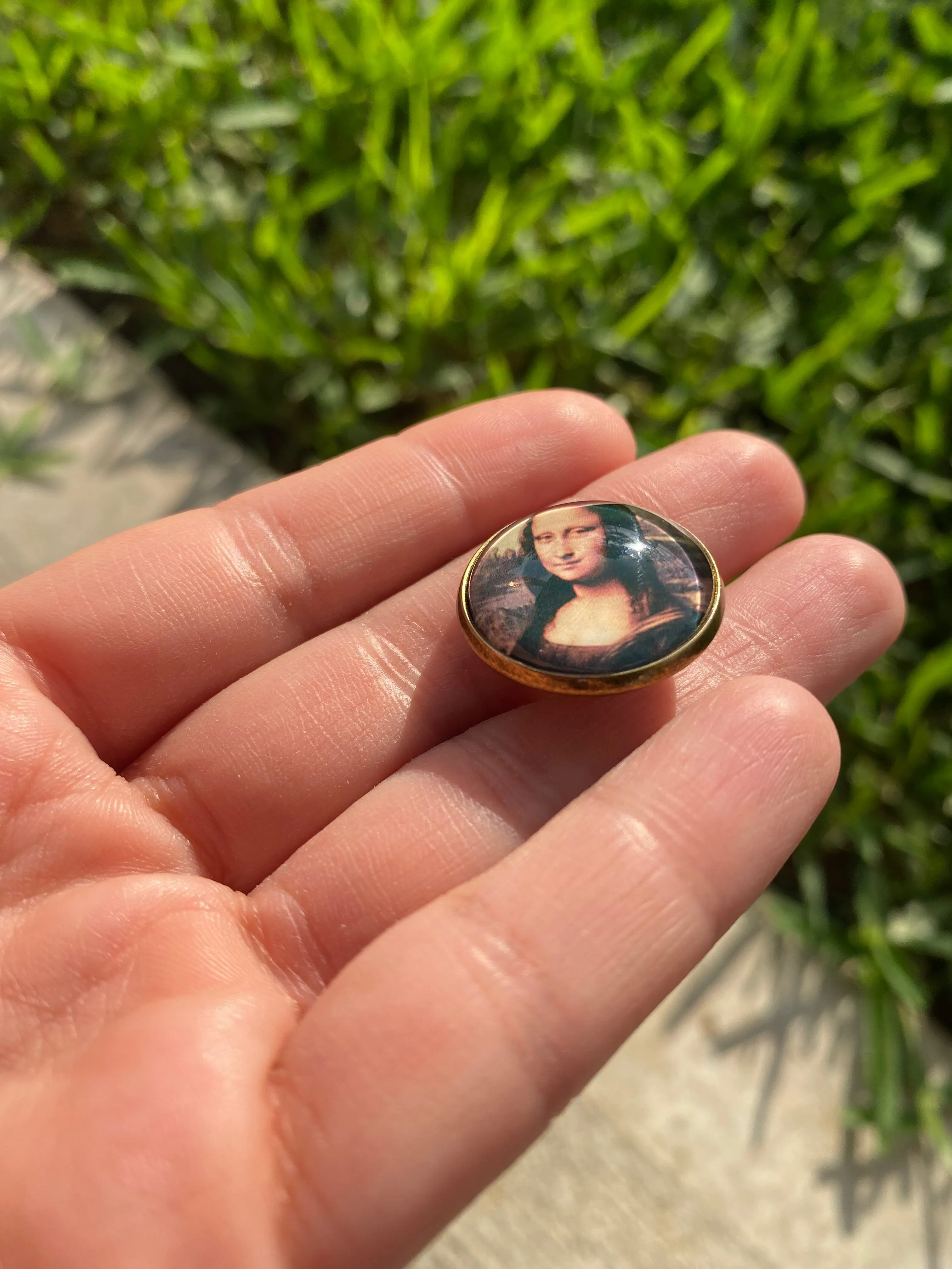 Mona Lisa Art Pin Gift