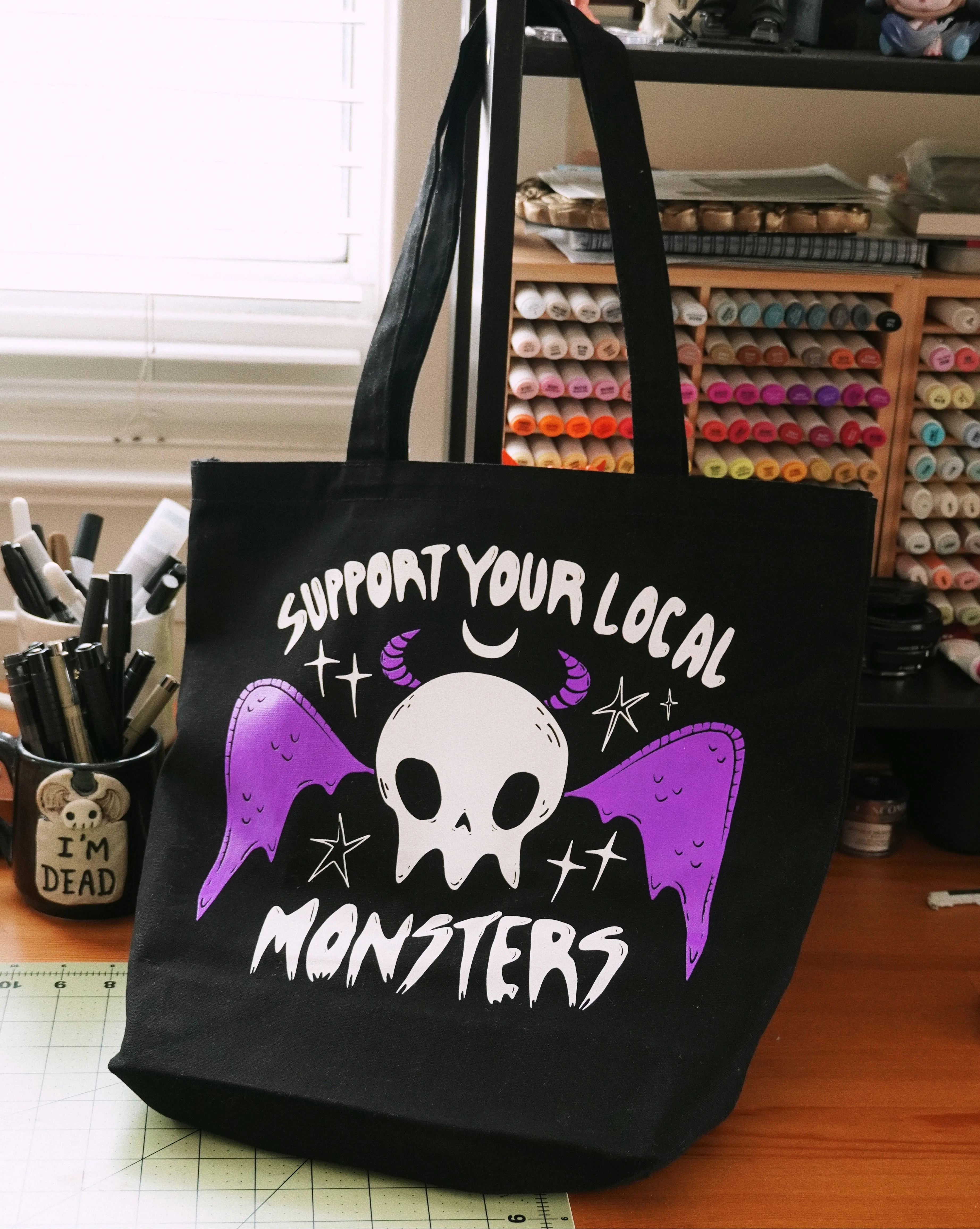Monster Tote (freebie!)