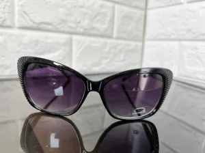 New Designer Rep. Sunglasses, 400 UV Protection! Black with purple gradient lenses - Retails $40 