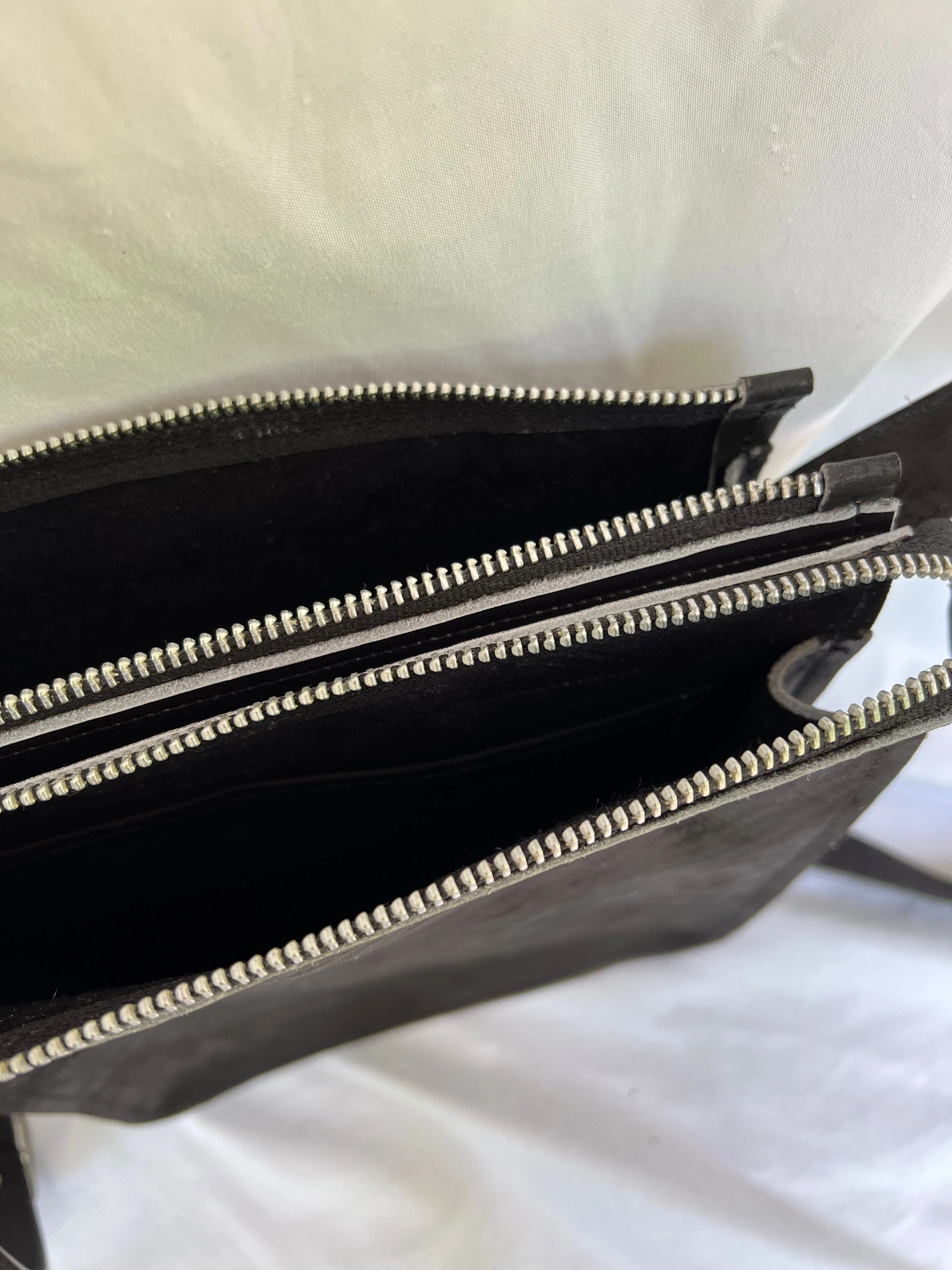 No. 143 Crossbody bag