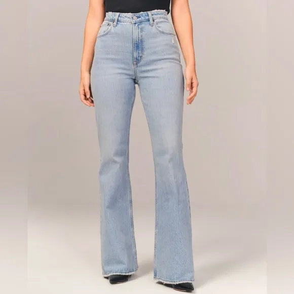 NWT Abercrombie &amp; Fitch Stylish Blue Flared Jeans