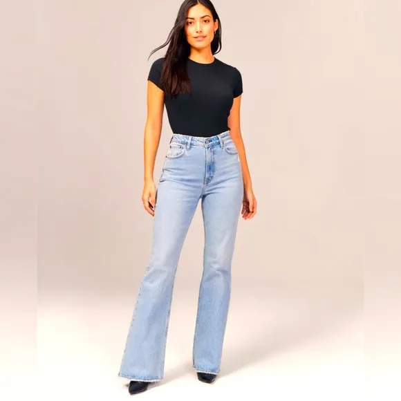 NWT Abercrombie &amp; Fitch Stylish Blue Flared Jeans