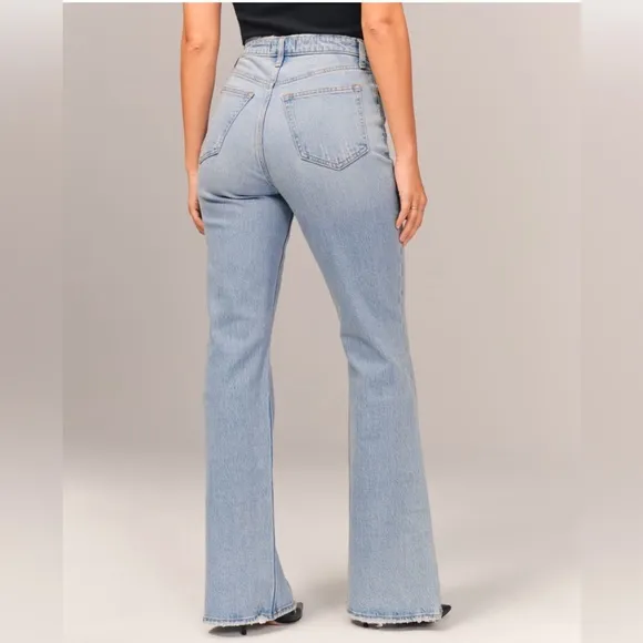 NWT Abercrombie &amp; Fitch Stylish Blue Flared Jeans