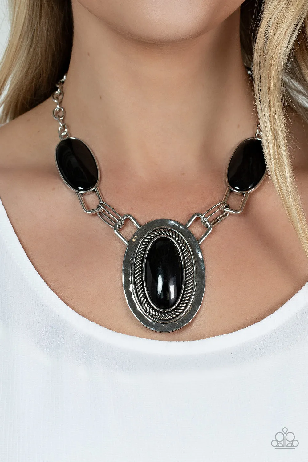 Paparazzi - Count to TENACIOUS - Black Necklace