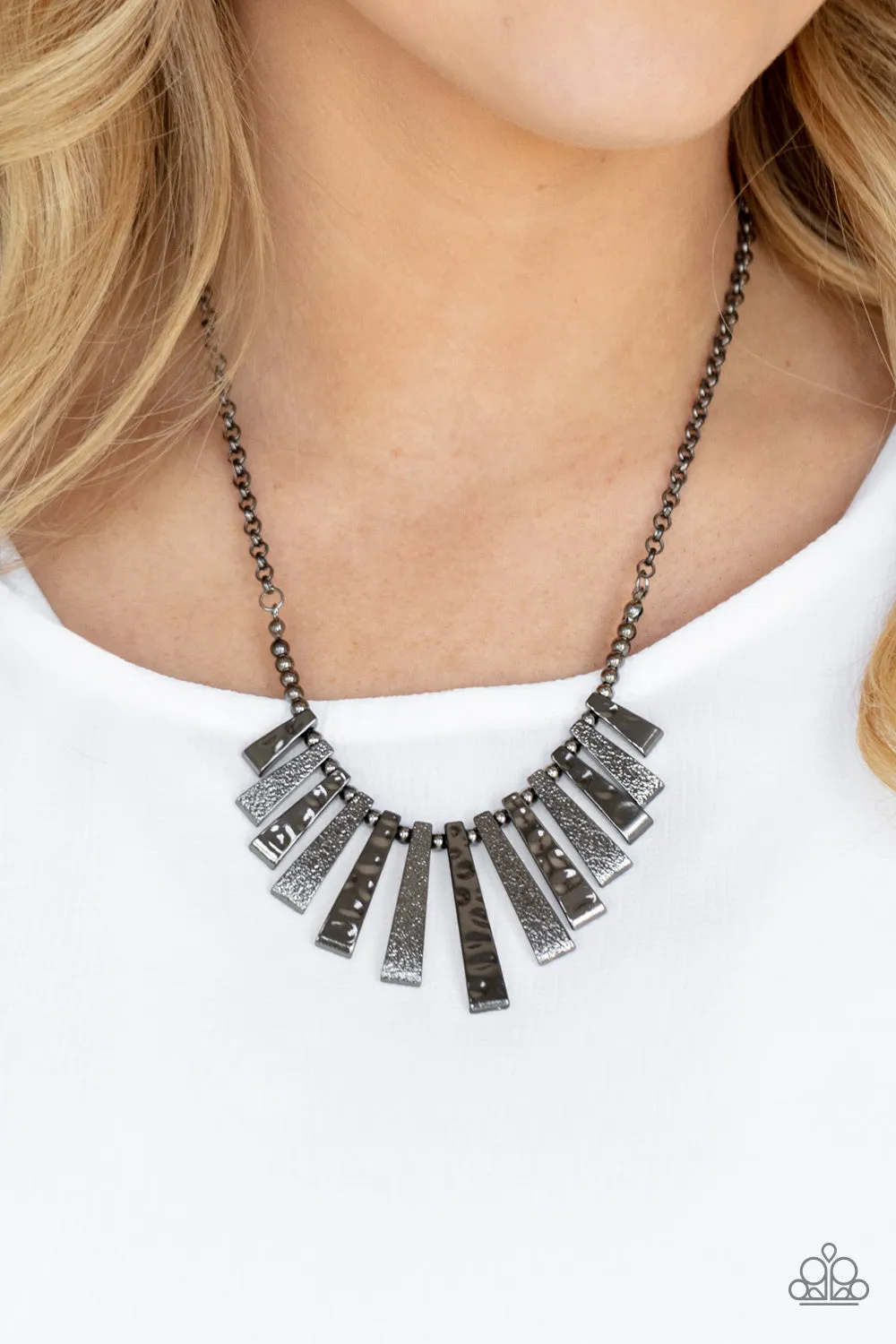 Paparazzi - The MANE Course - Black Necklace